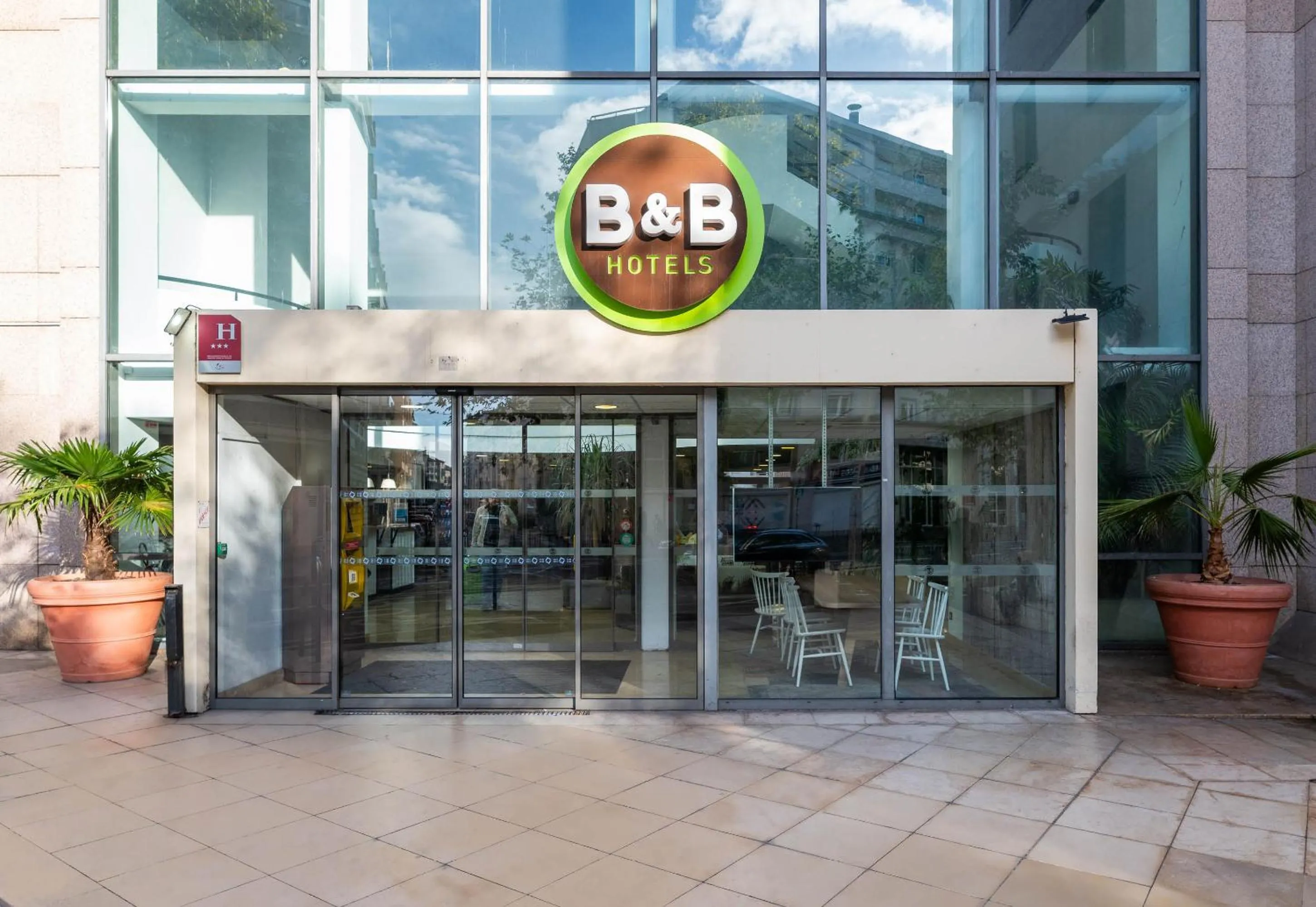 Facade/entrance in B&B HOTEL Lyon Centre Part-dieu Gambetta