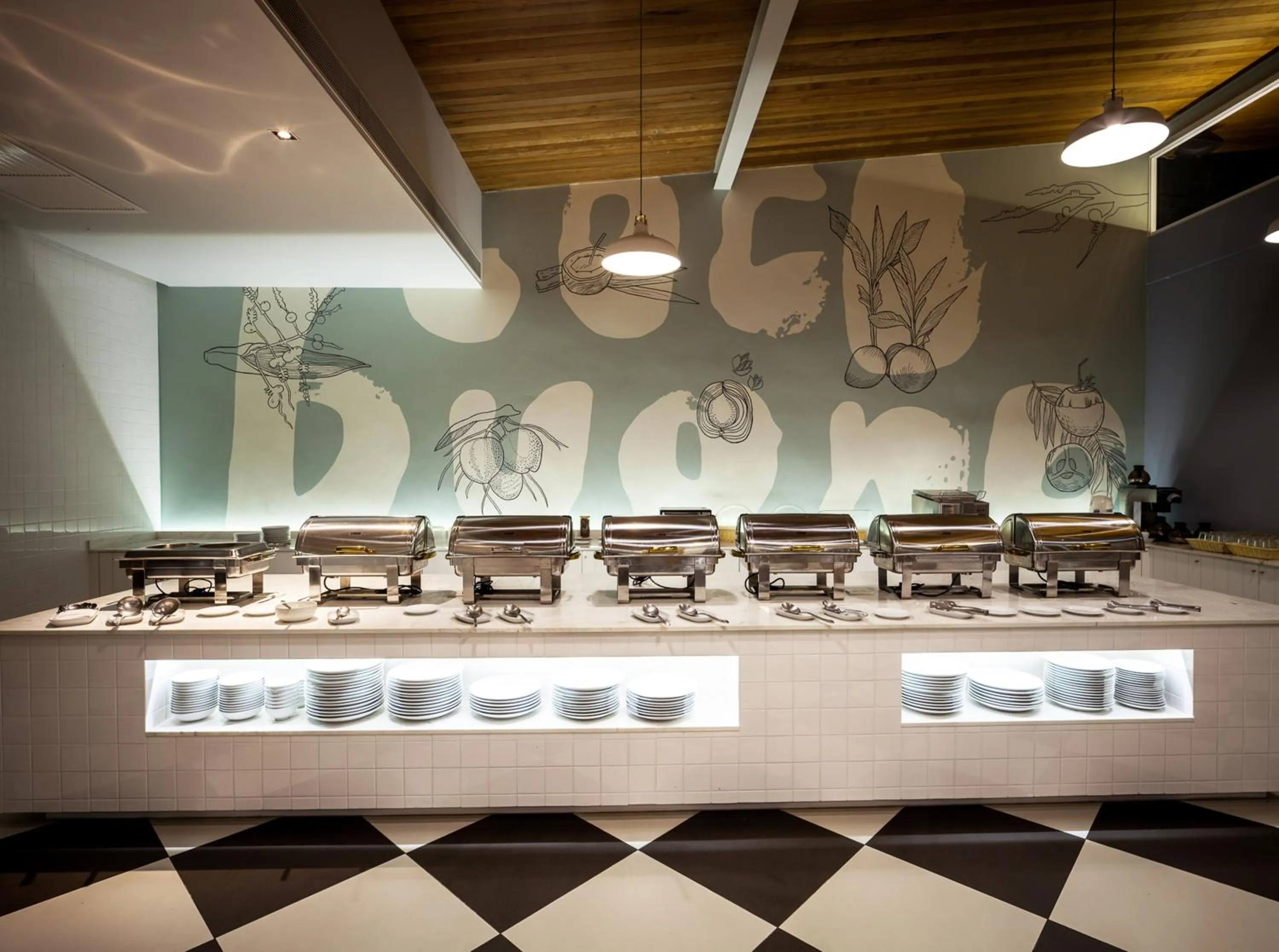 Restaurant/places to eat in Bann Pantai Resort