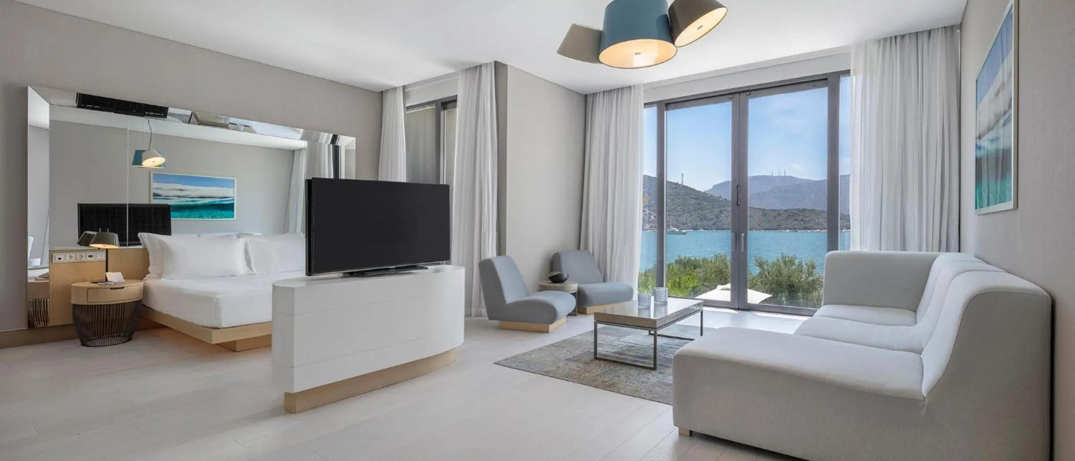 TV and multimedia, Bed in Susona Bodrum, LXR Hotels & Resorts