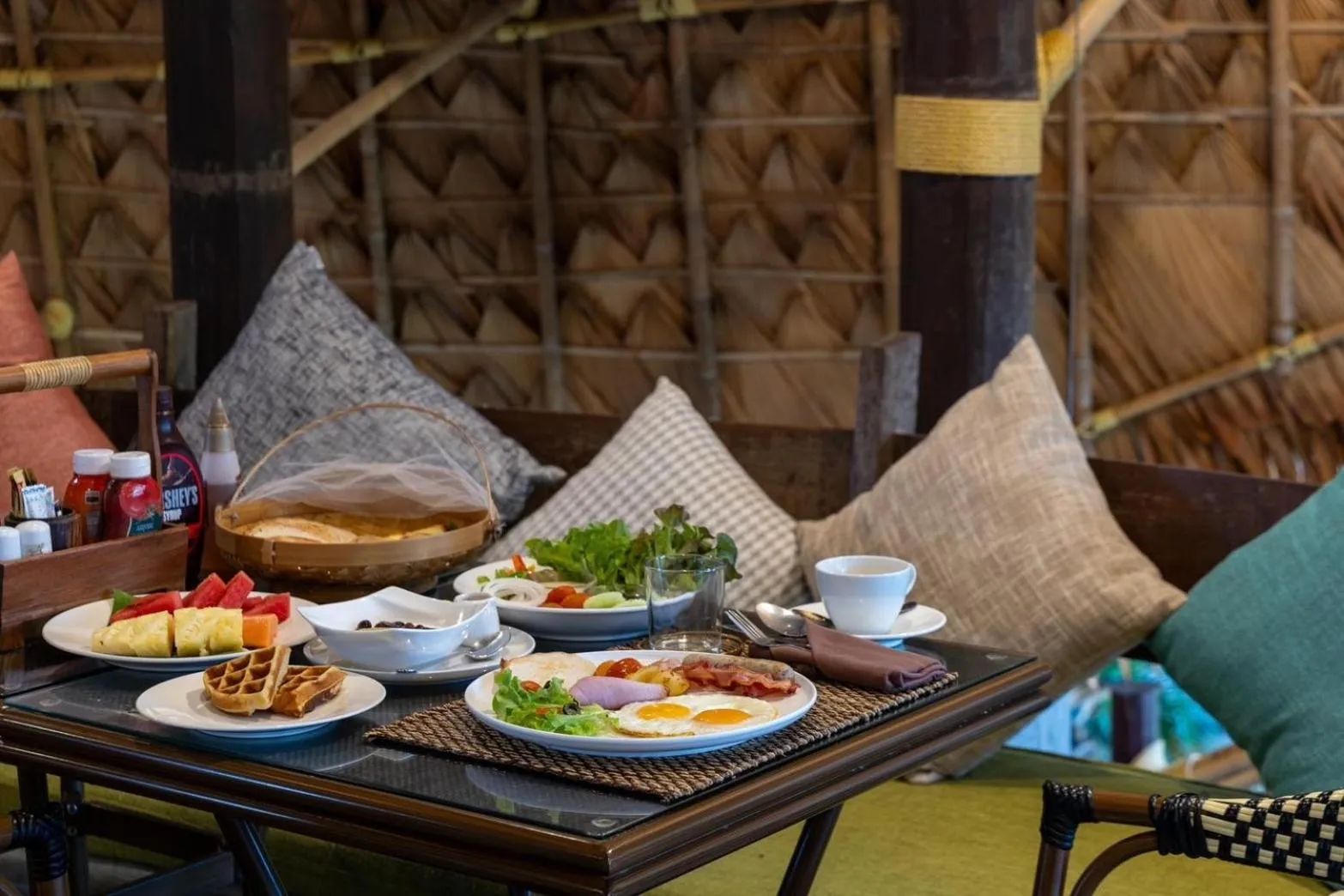 Restaurant/places to eat in LA A NATU Sam Roi Yot