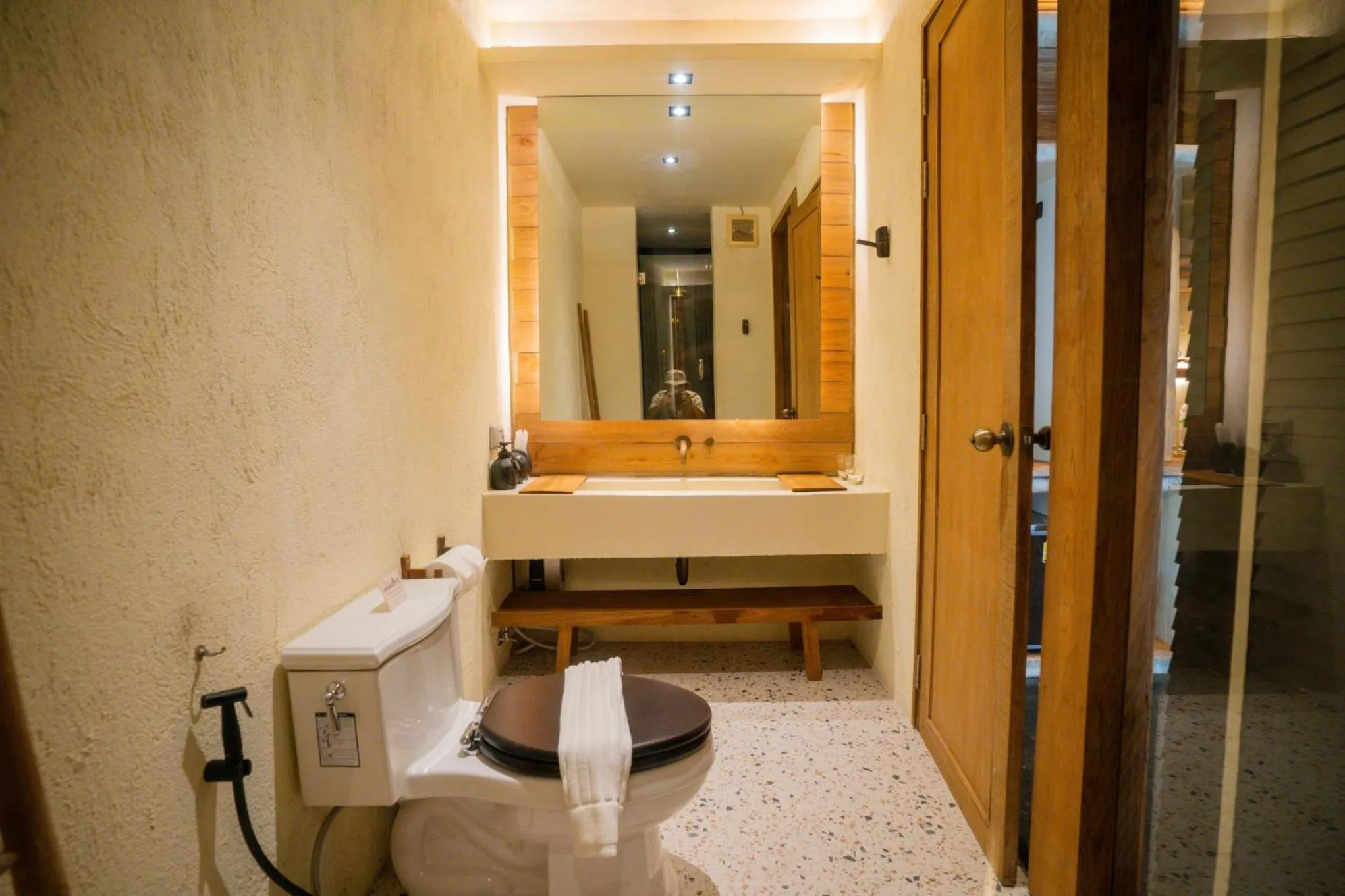 Bathroom in LA A NATU Sam Roi Yot