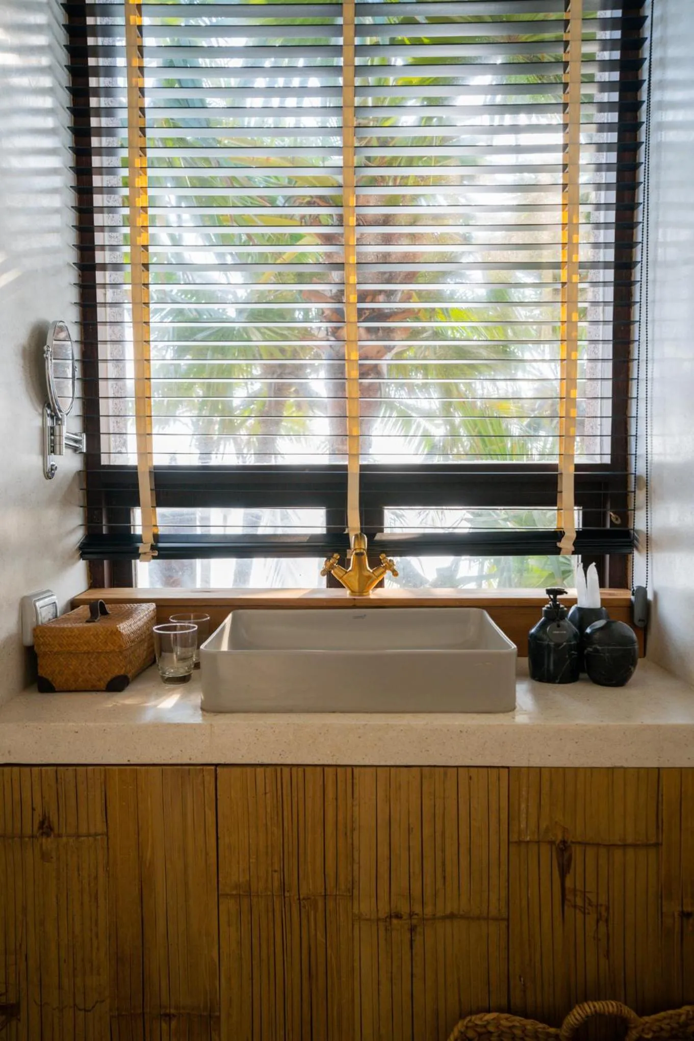 Bathroom in LA A NATU Sam Roi Yot