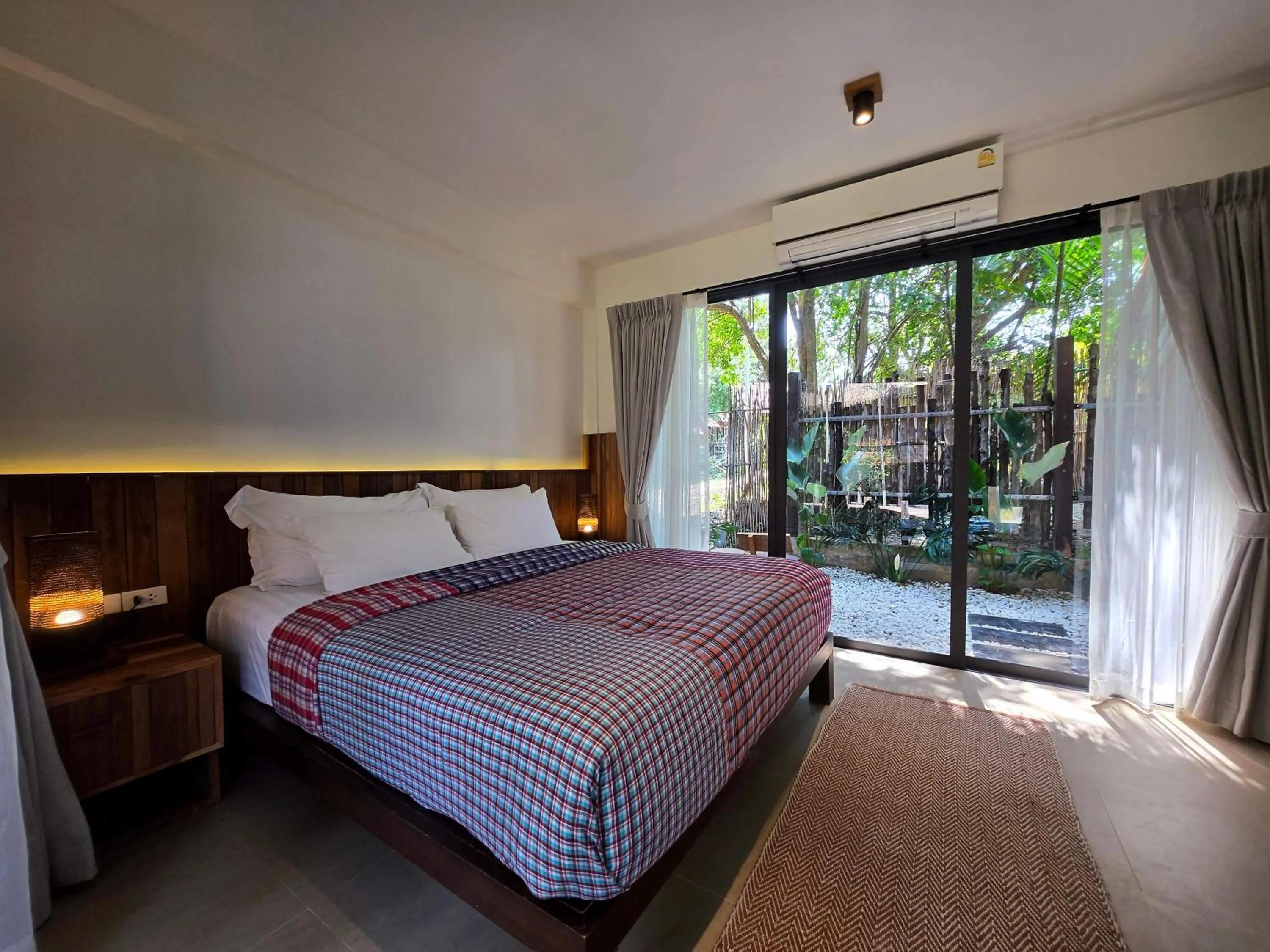 Bedroom, Bed in LA A NATU Sam Roi Yot