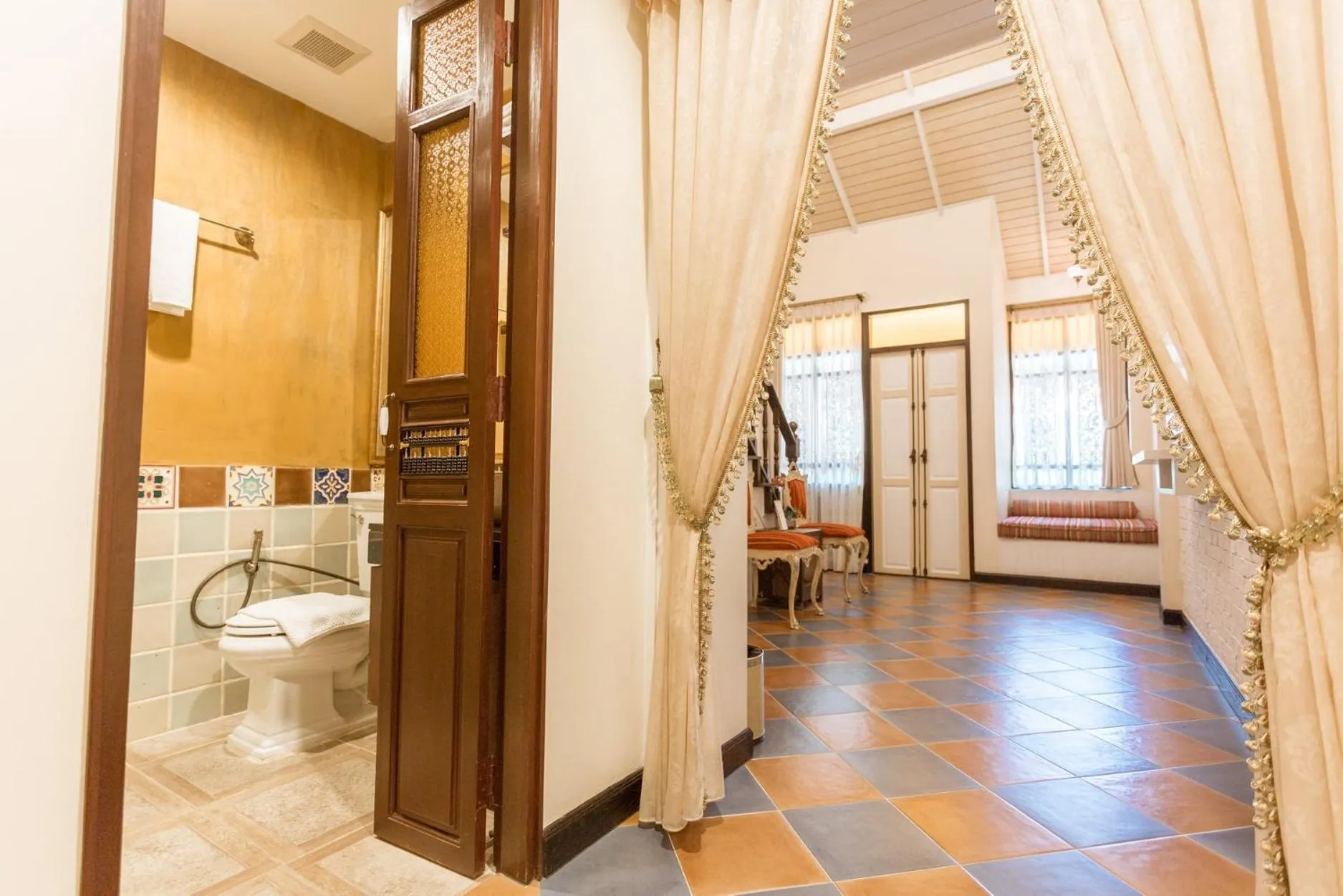 Chuchaiburi Sri Amphawa