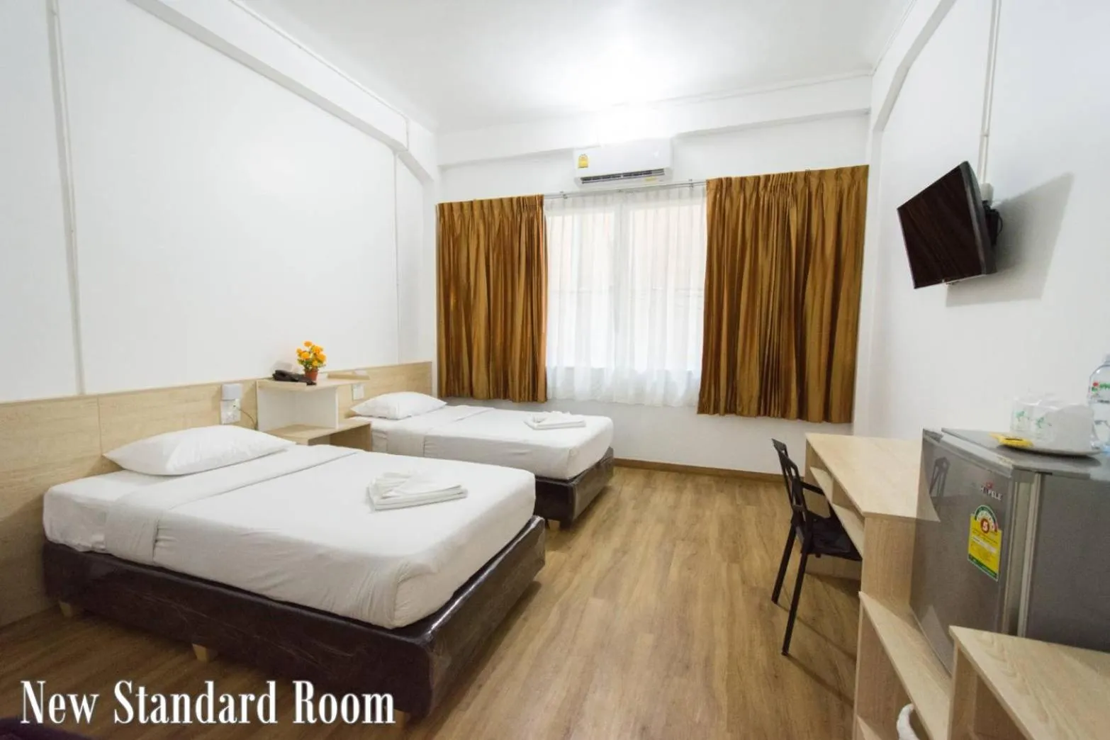 Bed in Basaya Beach Hotel & Resort