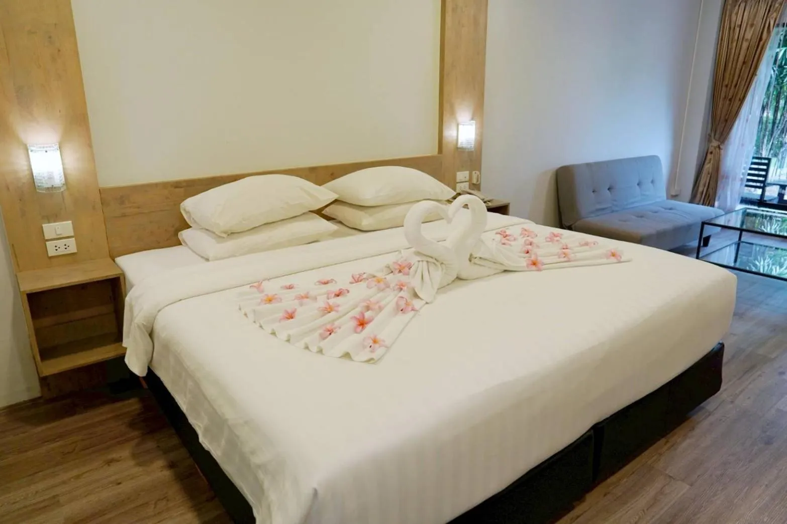 Bed in Basaya Beach Hotel & Resort