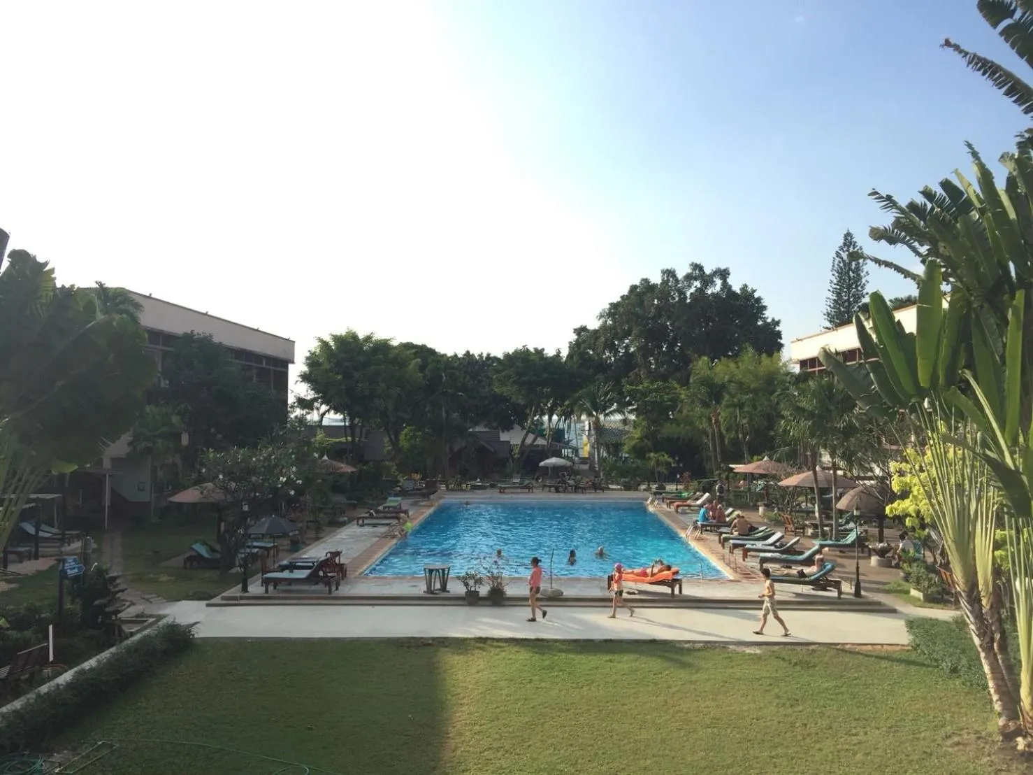 Swimming pool in Basaya Beach Hotel & Resort