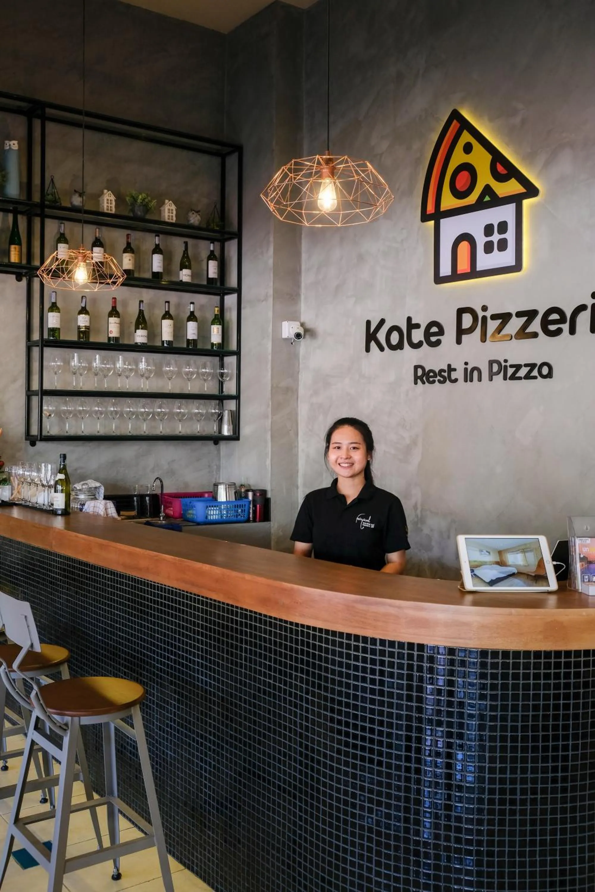 Restaurant/places to eat in Parasol Inn Chiang Mai Old City