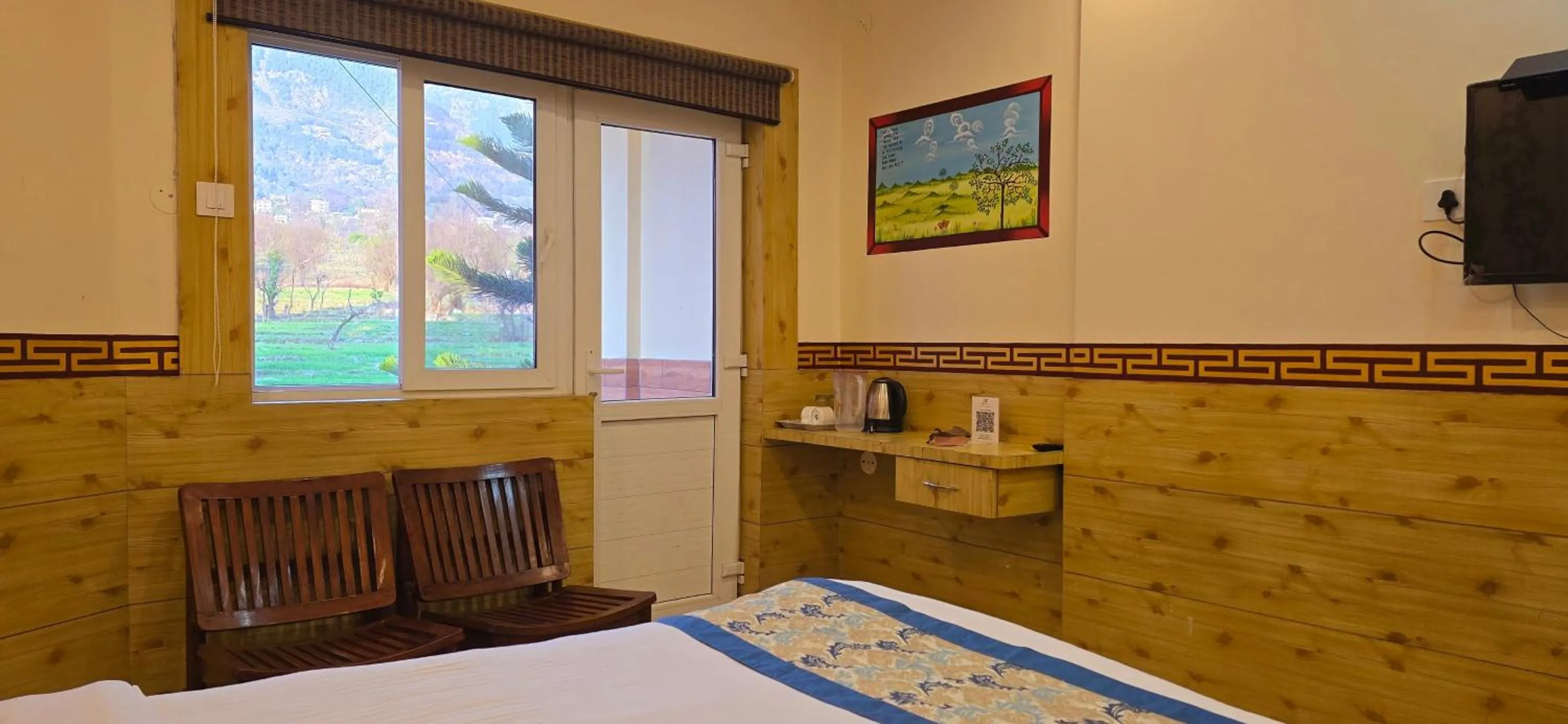 View (from property/room), Bed in Hotel Samdupling Himalayan Brothers