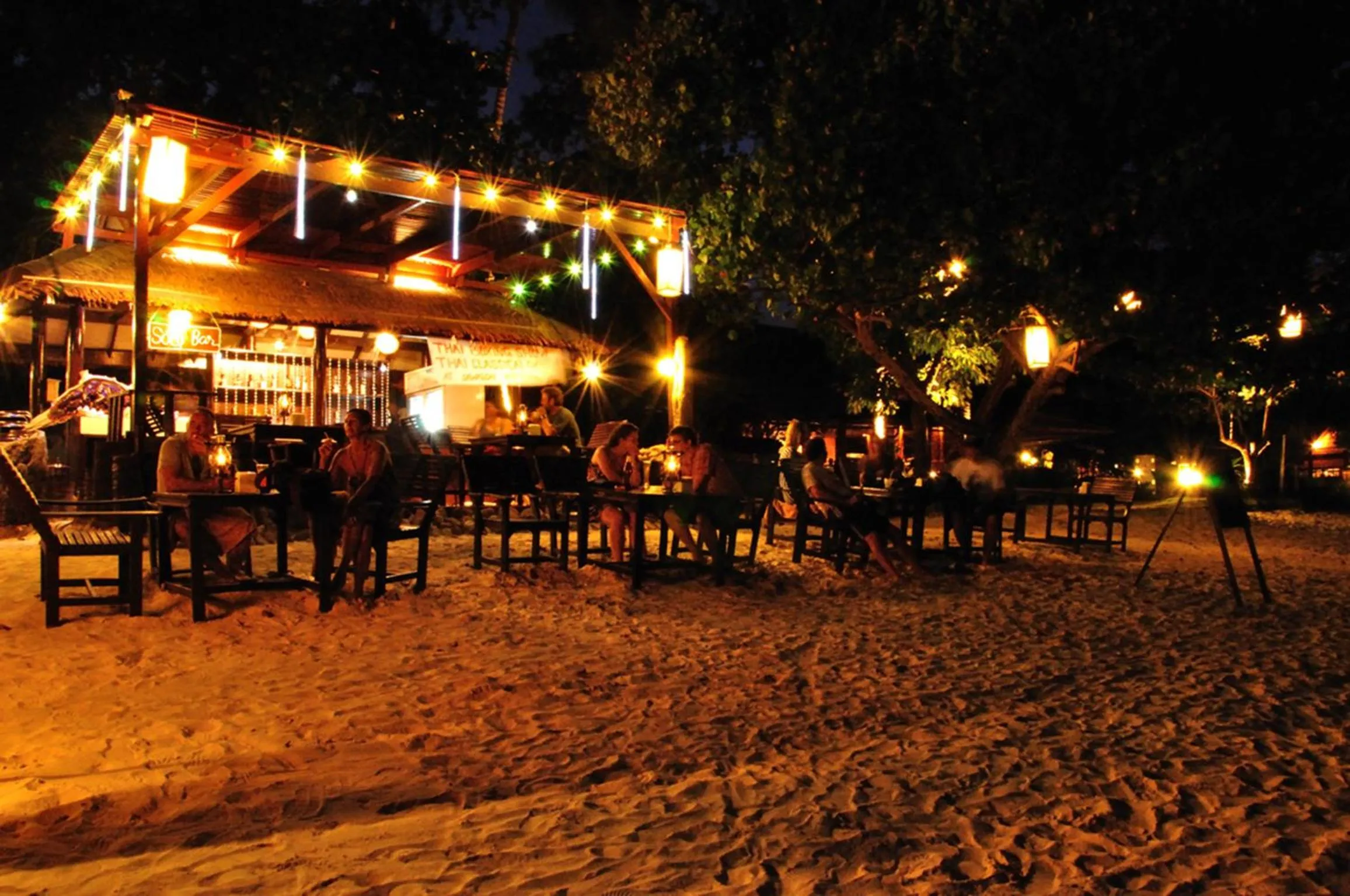 Restaurant/places to eat in PP Erawan Palms Resort