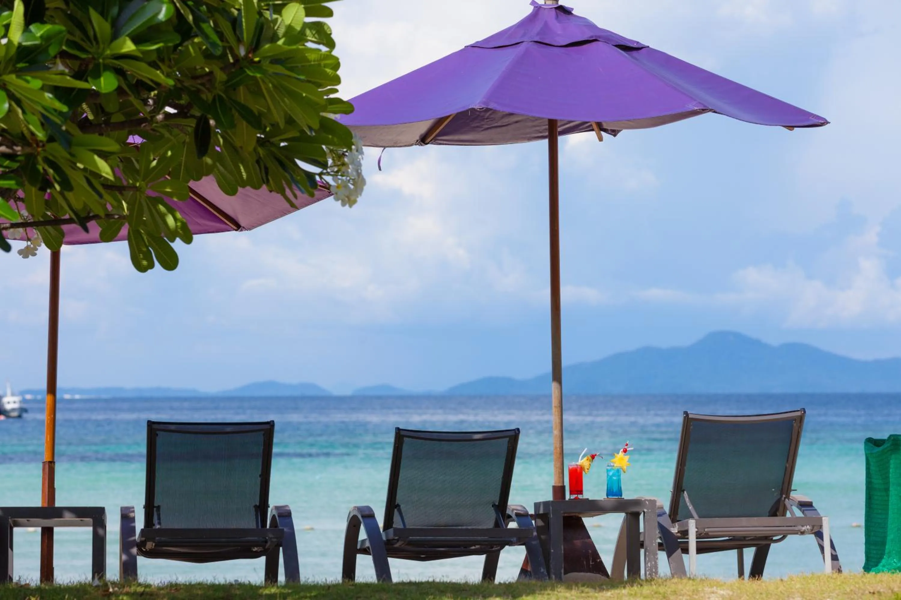 Beach in PP Erawan Palms Resort
