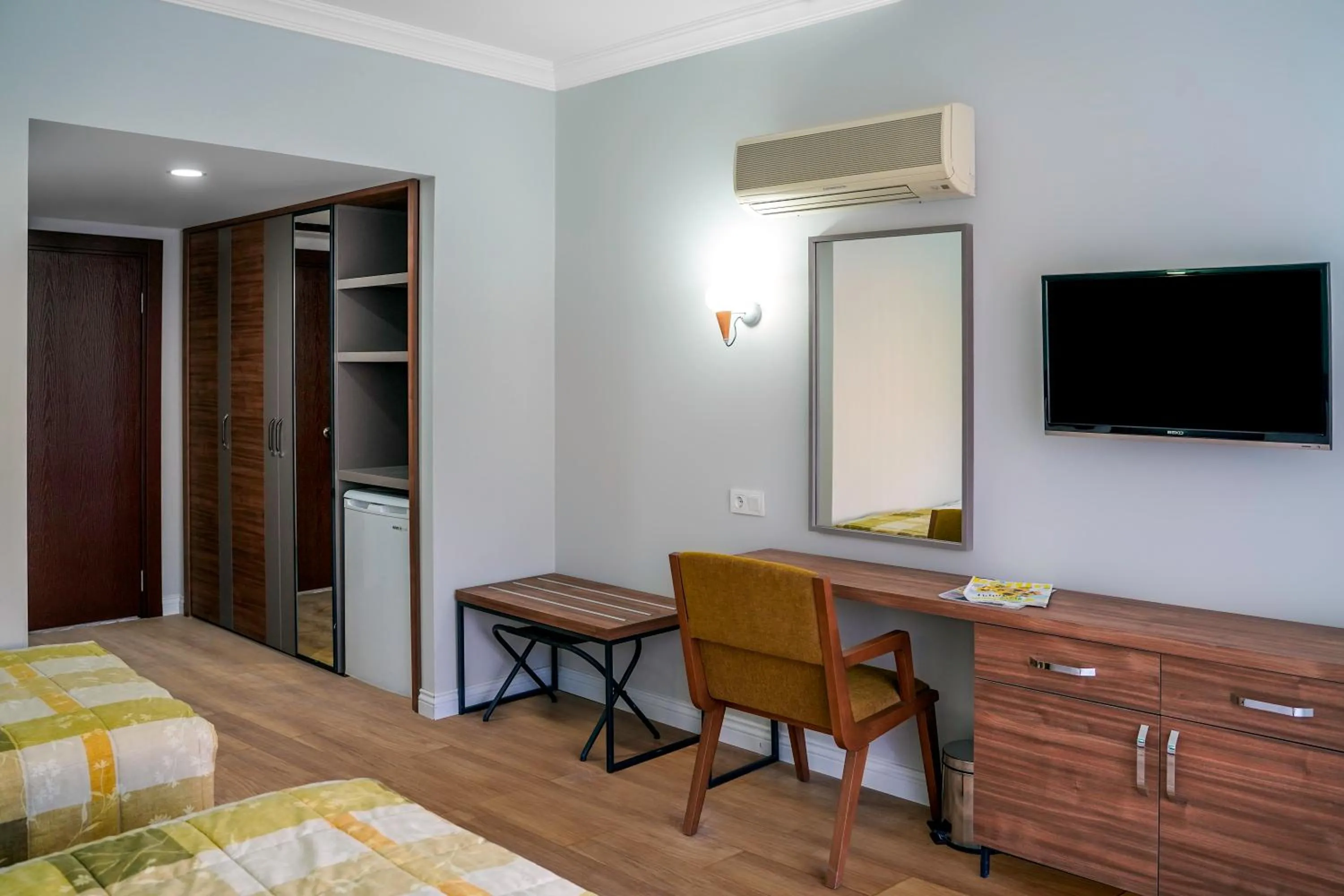 Bedroom, Bed in Side Village Family Suite - All Inclusive