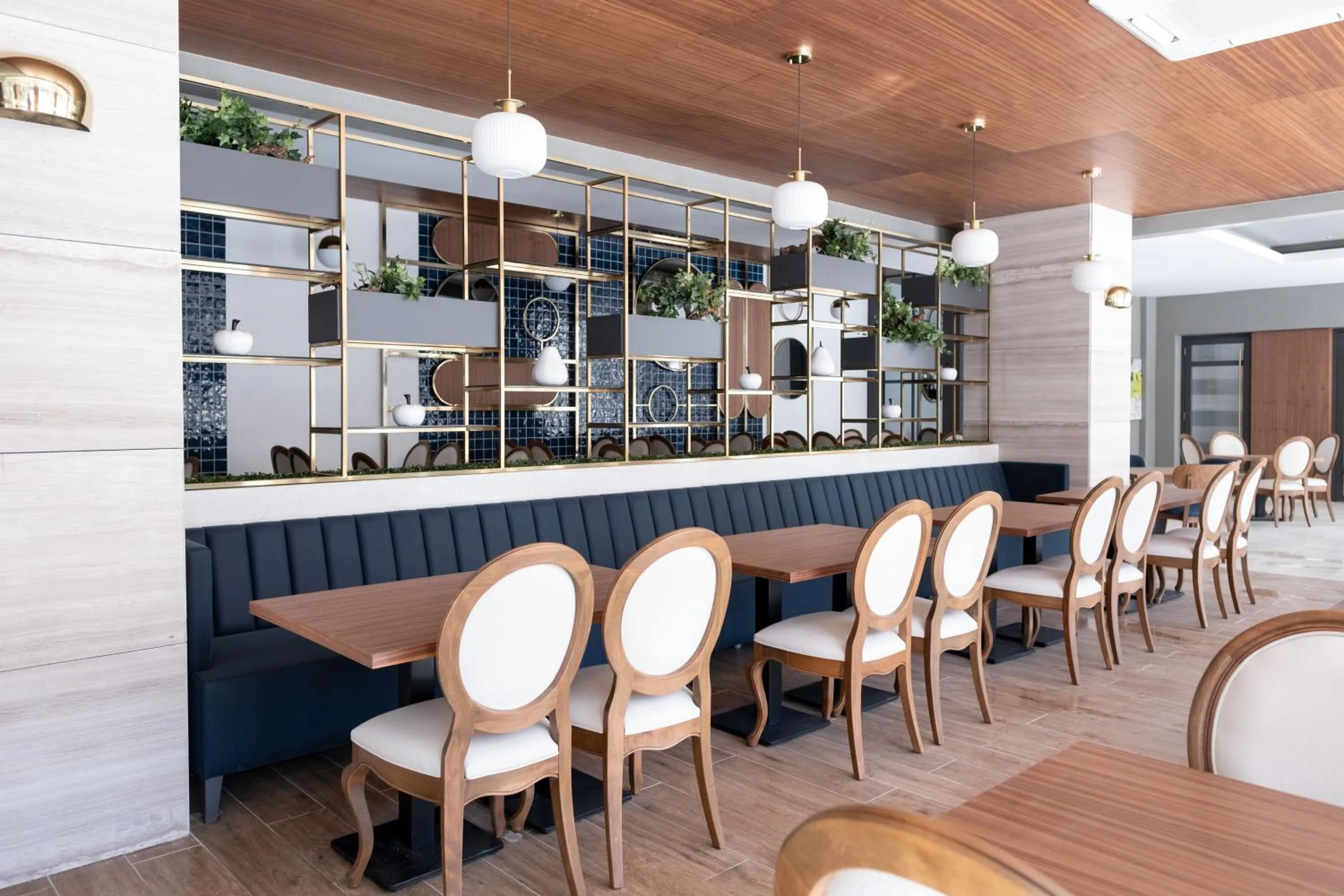 Restaurant/places to eat in Side Village Family Suite - All Inclusive