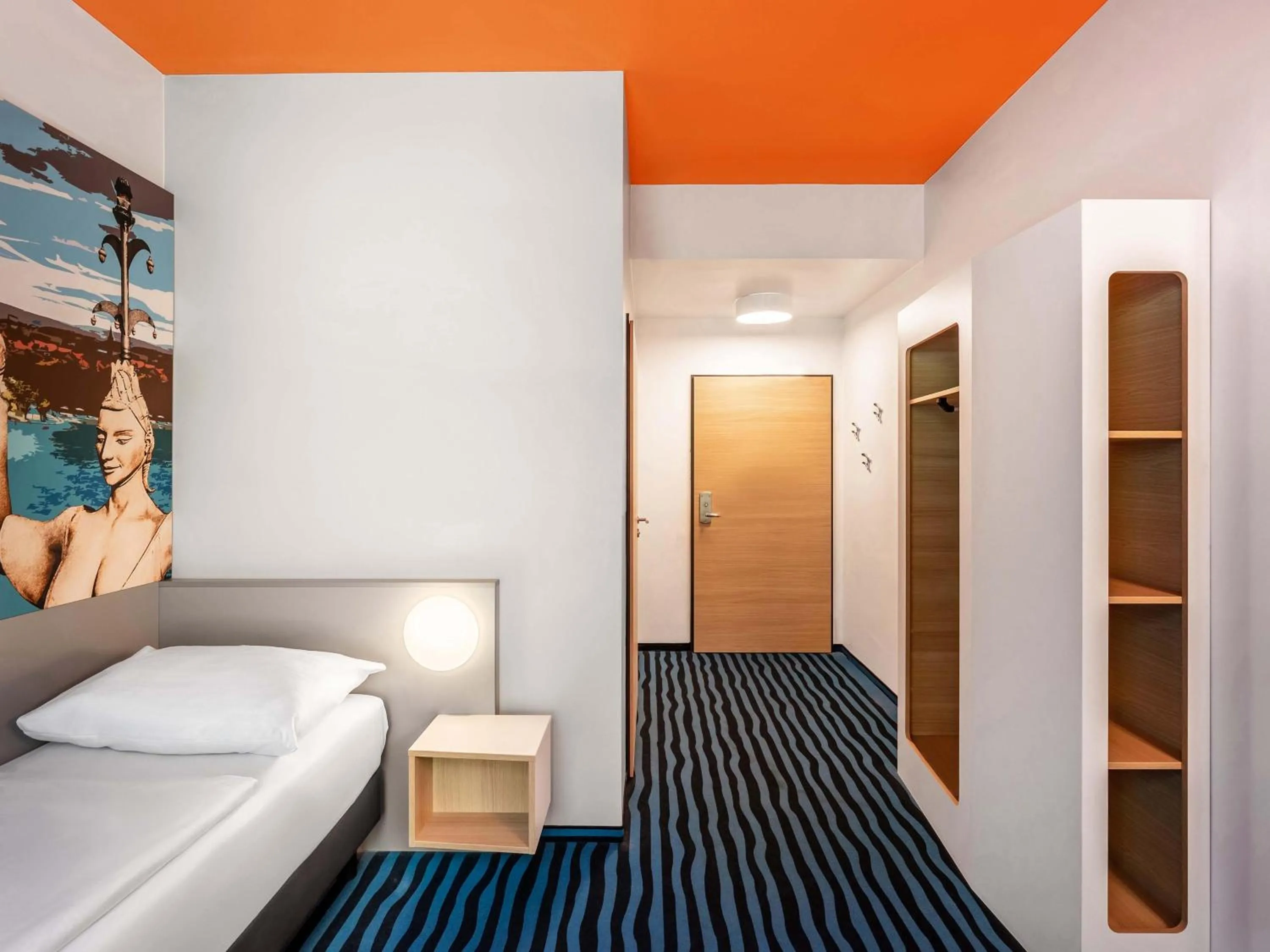 Spa and wellness centre/facilities, Bed in B&B Hotel Konstanz