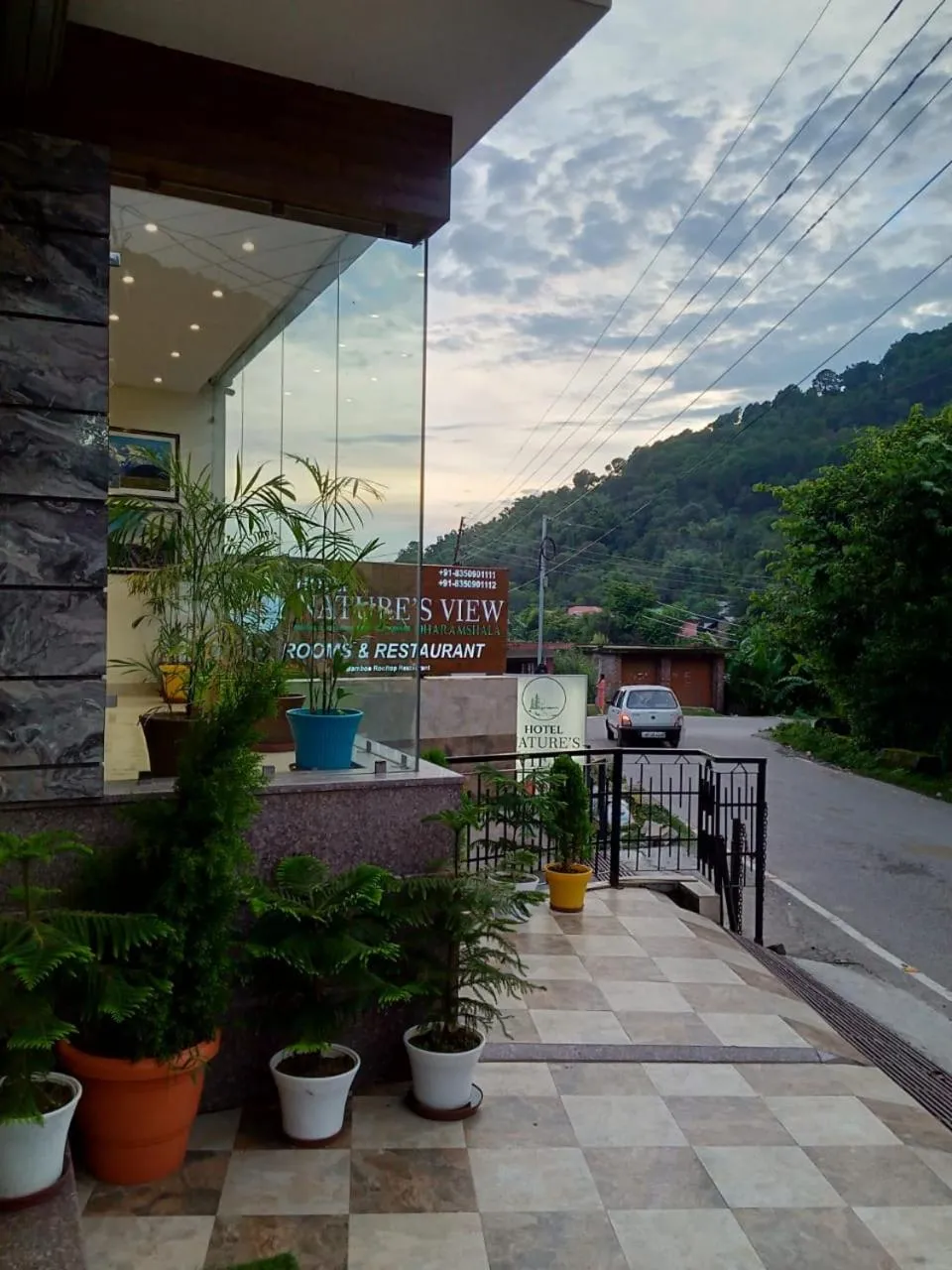 Day in Hotel Nature's View