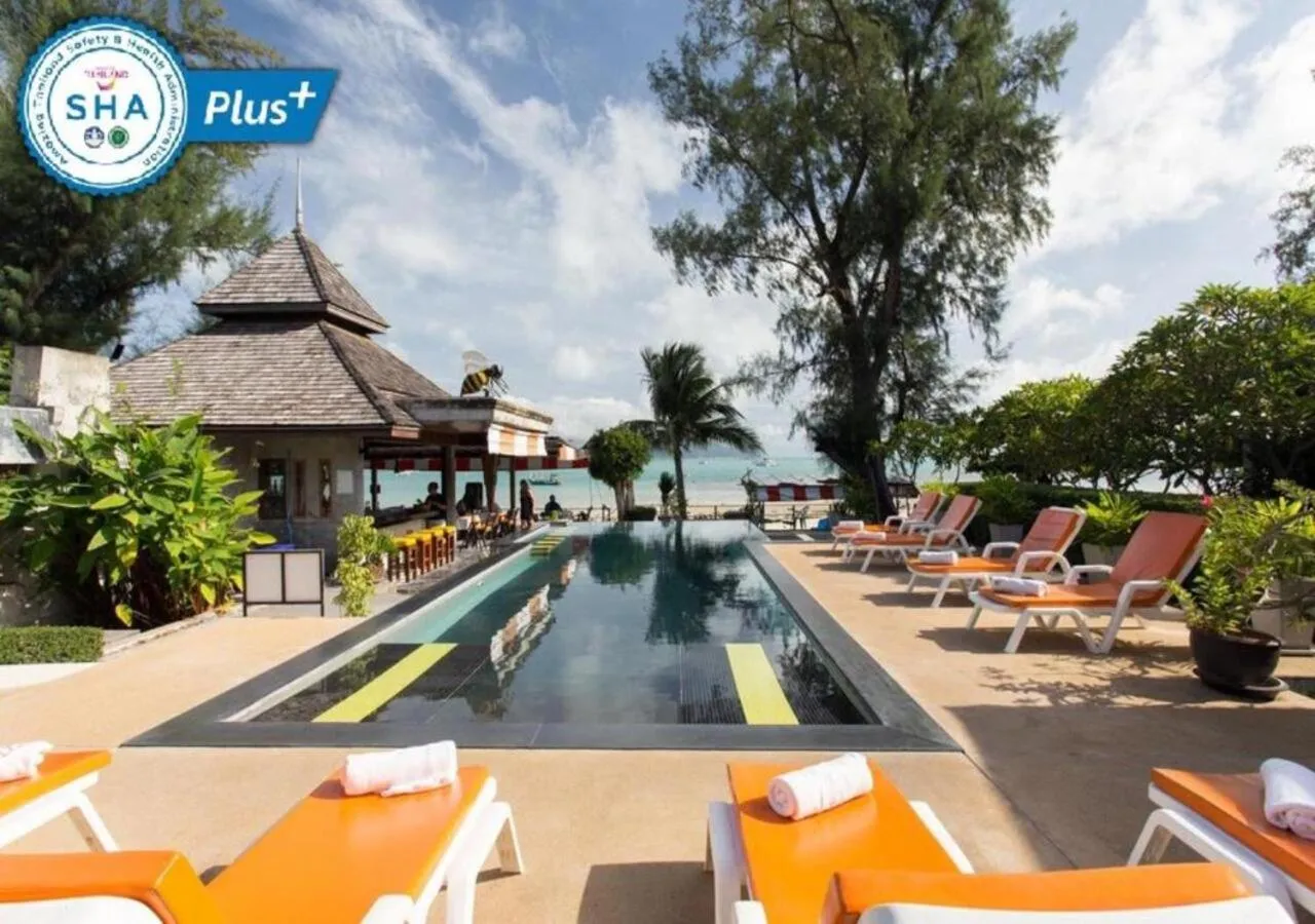 Swimming pool in Samui Honey Cottages Beach Resort - SHA Extra Plus