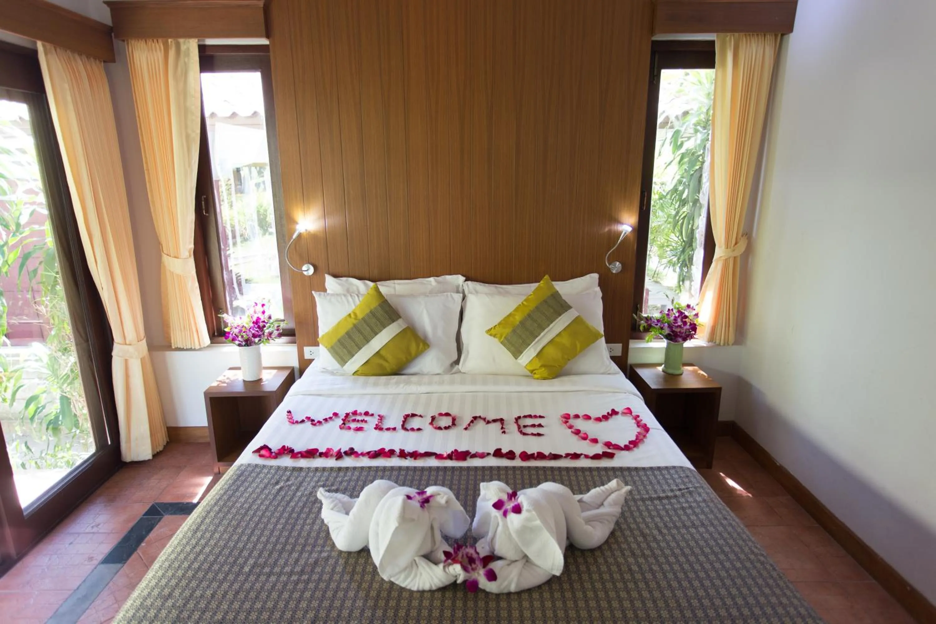 Bedroom, Bed in Samui Honey Cottages Beach Resort - SHA Extra Plus