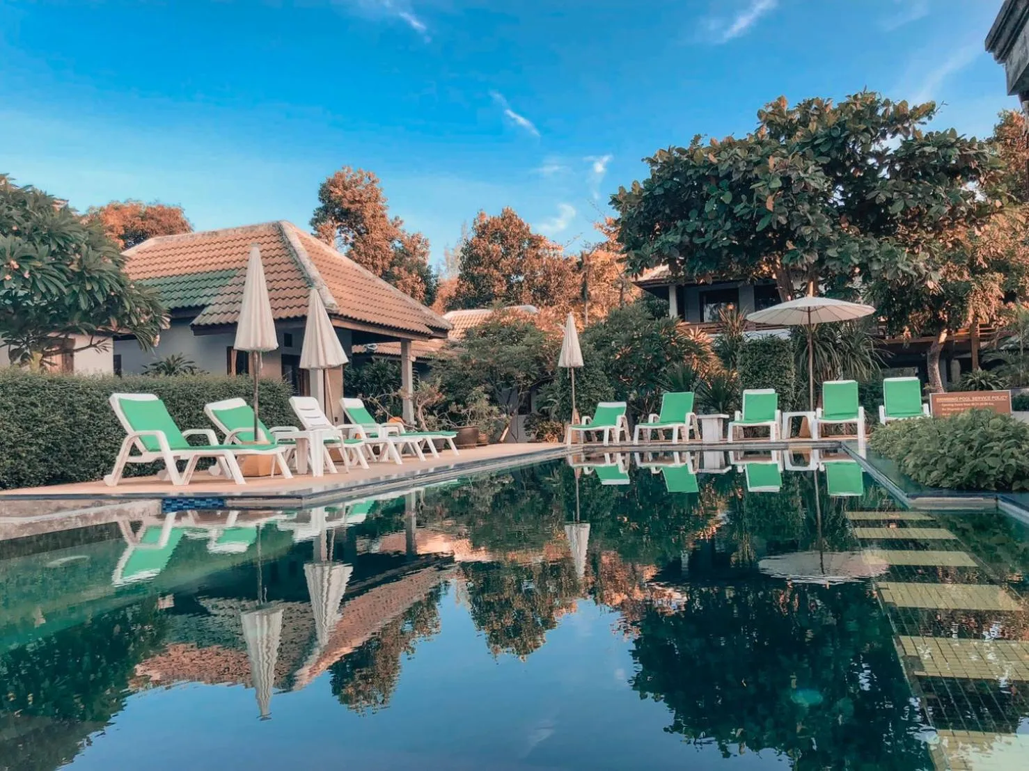 Swimming pool in Samui Honey Cottages Beach Resort - SHA Extra Plus