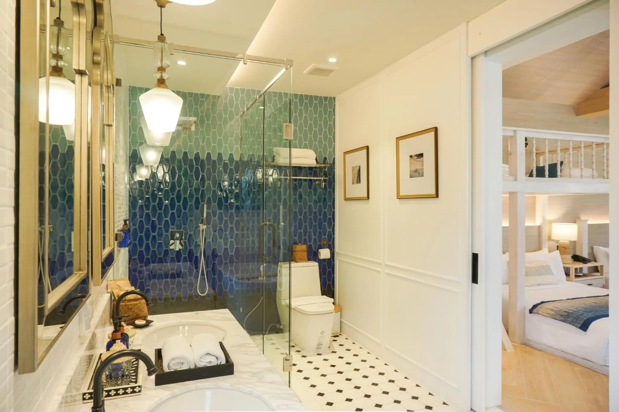 Bathroom, Bed in Tohsang Heritage Khongjiam