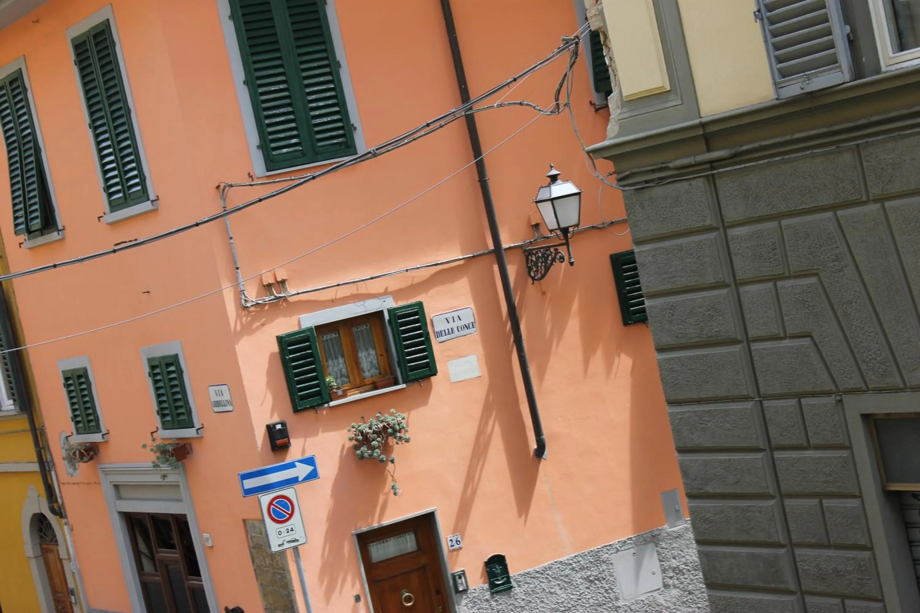 Neighbourhood in Michelangelo's Relais
