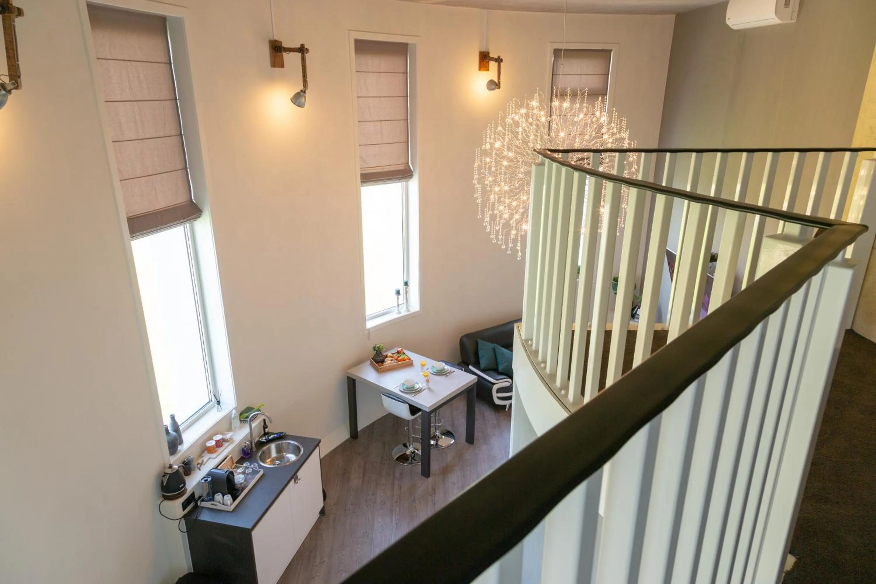 Coffee/tea facilities in Watertorenhotel Nes