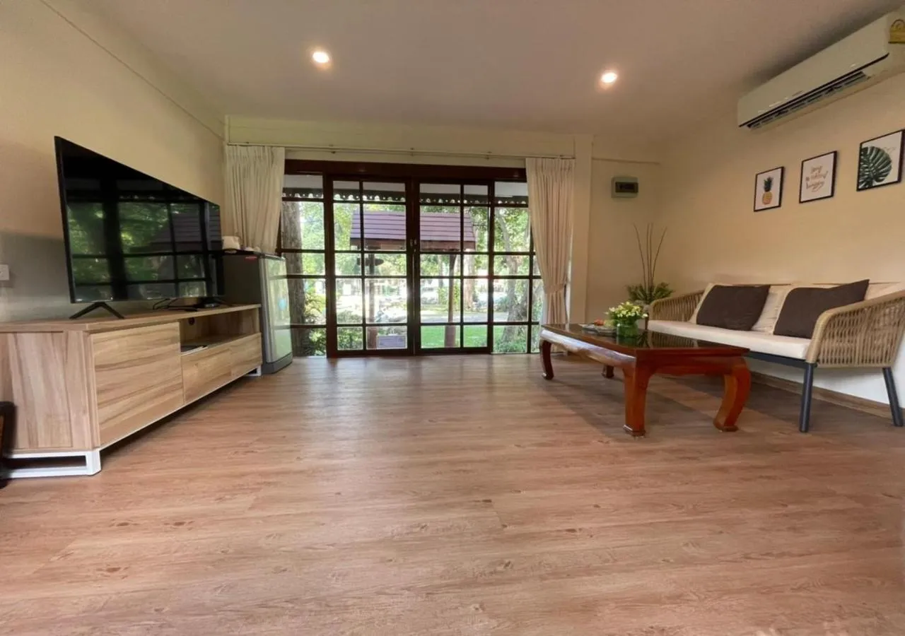 Living room in Supalai Pasak Resort Hotel And Spa
