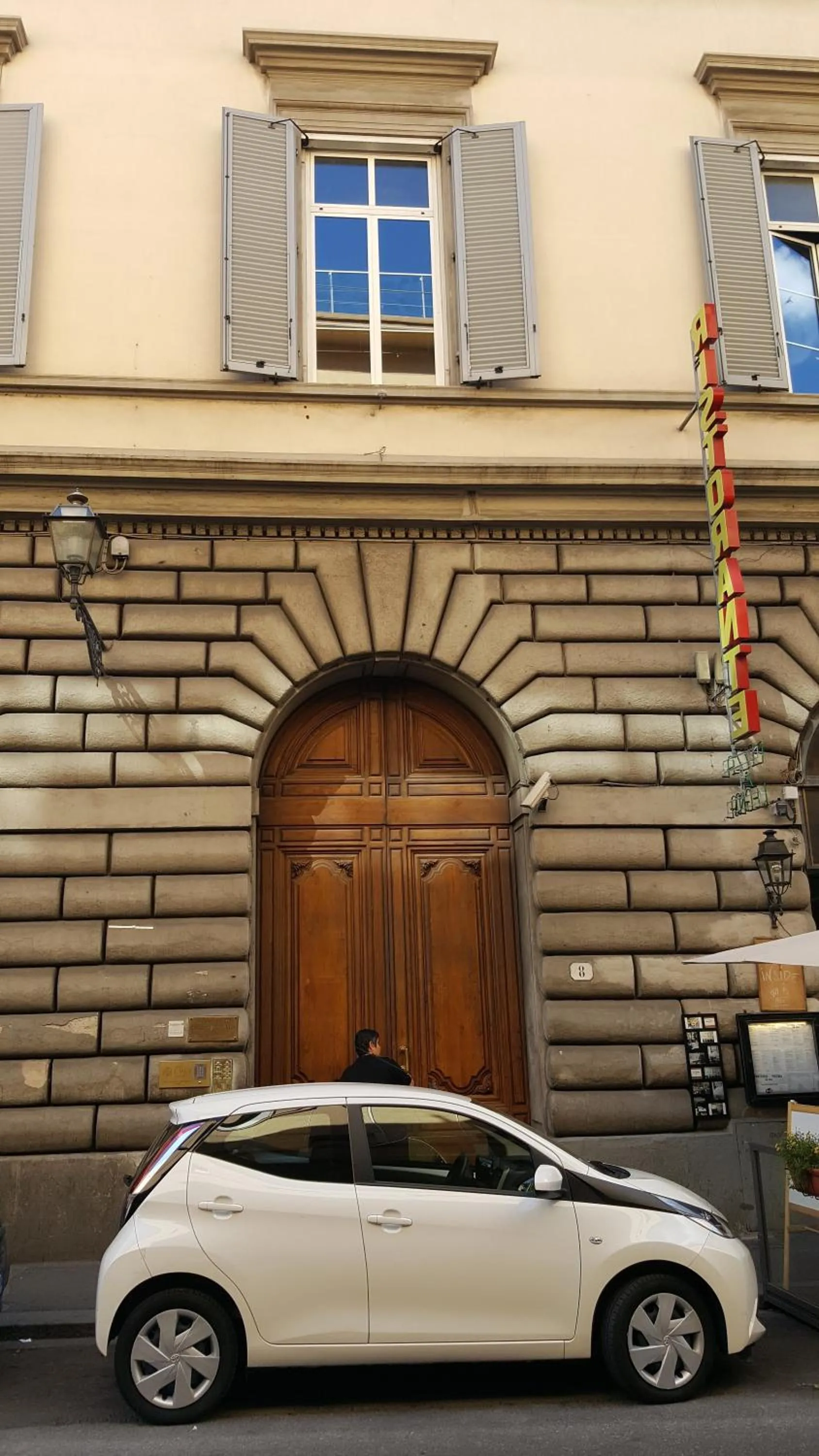 Facade/entrance in Relais Luce Florence