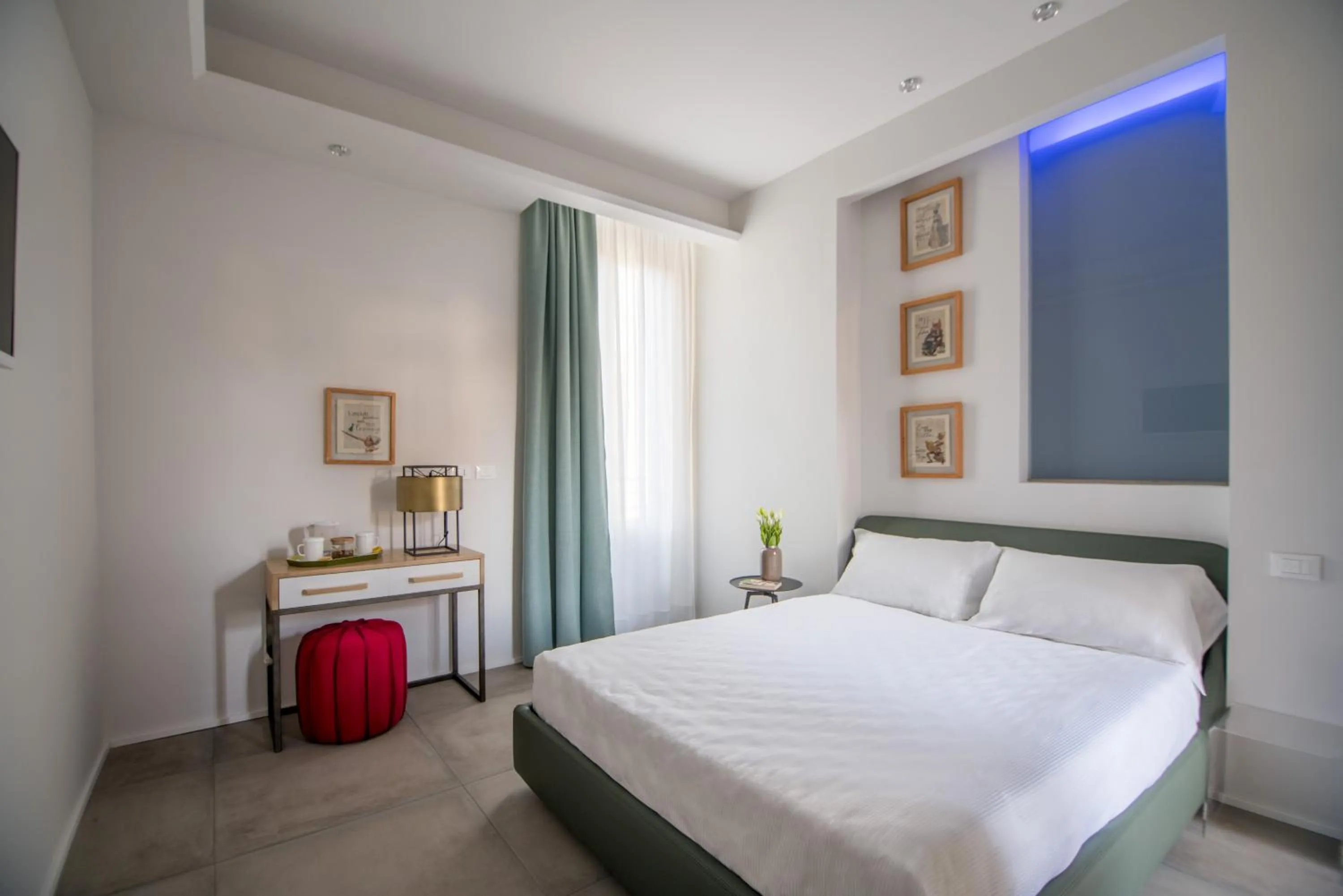 Bed in Relais Luce Florence