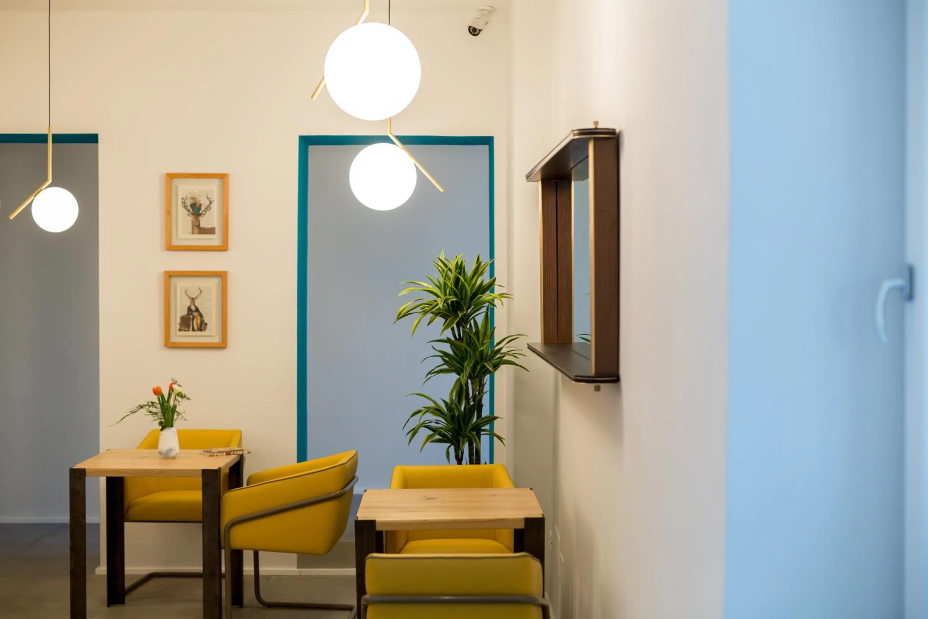 Communal lounge/ TV room in Relais Luce Florence