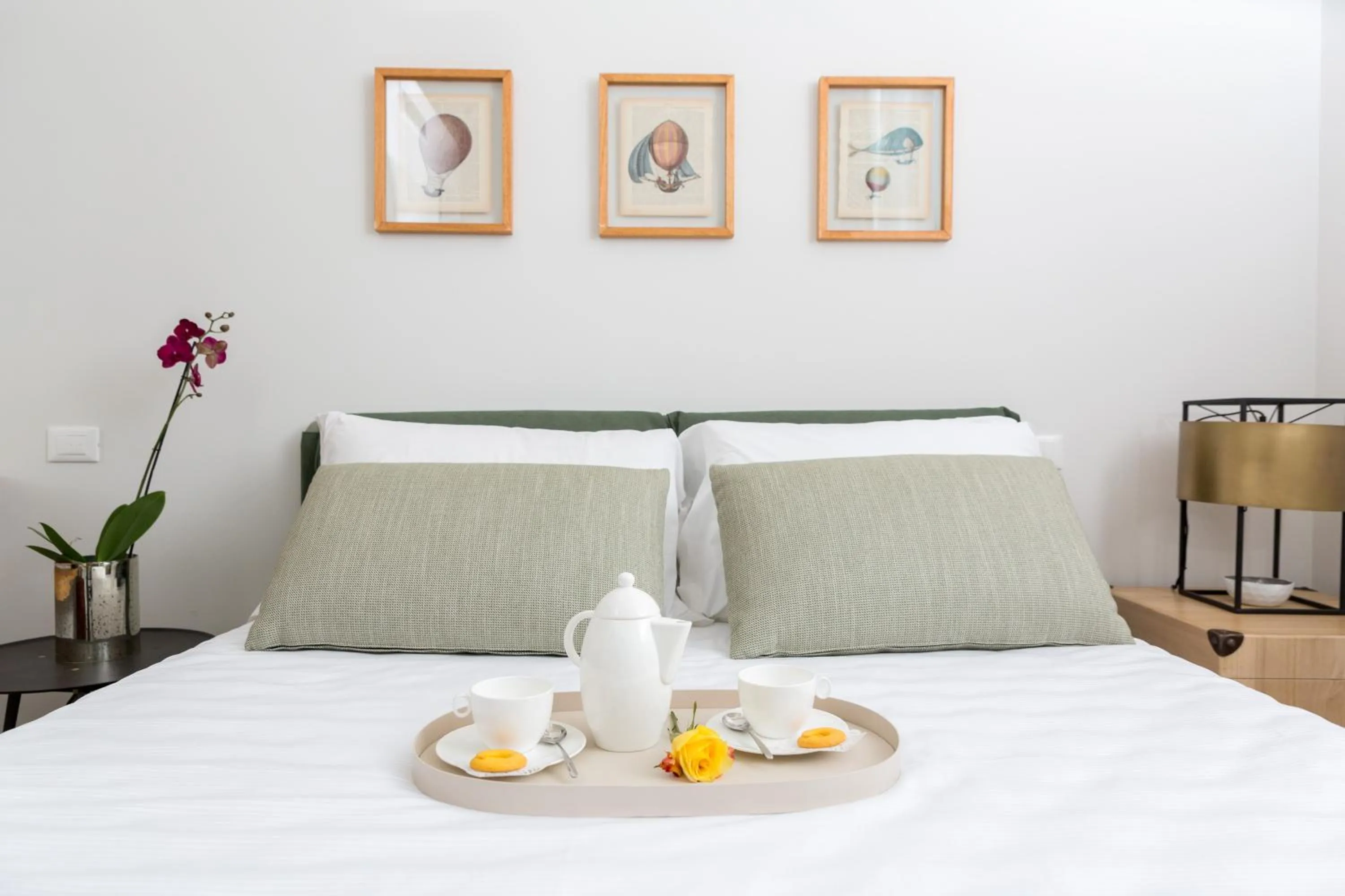 Decorative detail, Bed in Relais Luce Florence