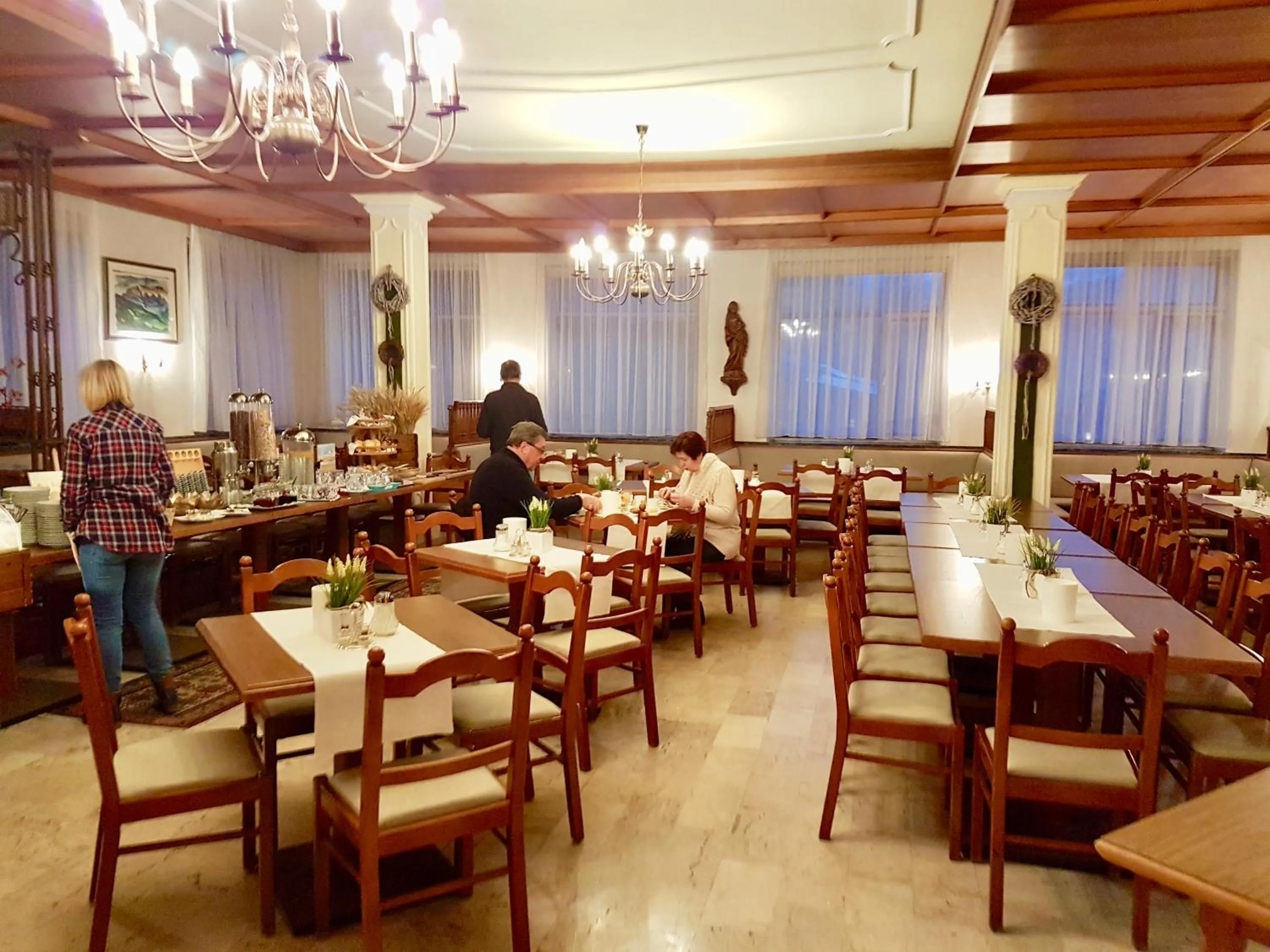 Buffet breakfast in HOTEL Jerolitsch