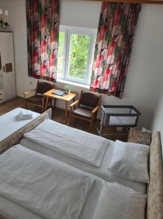 Bed in HOTEL Jerolitsch