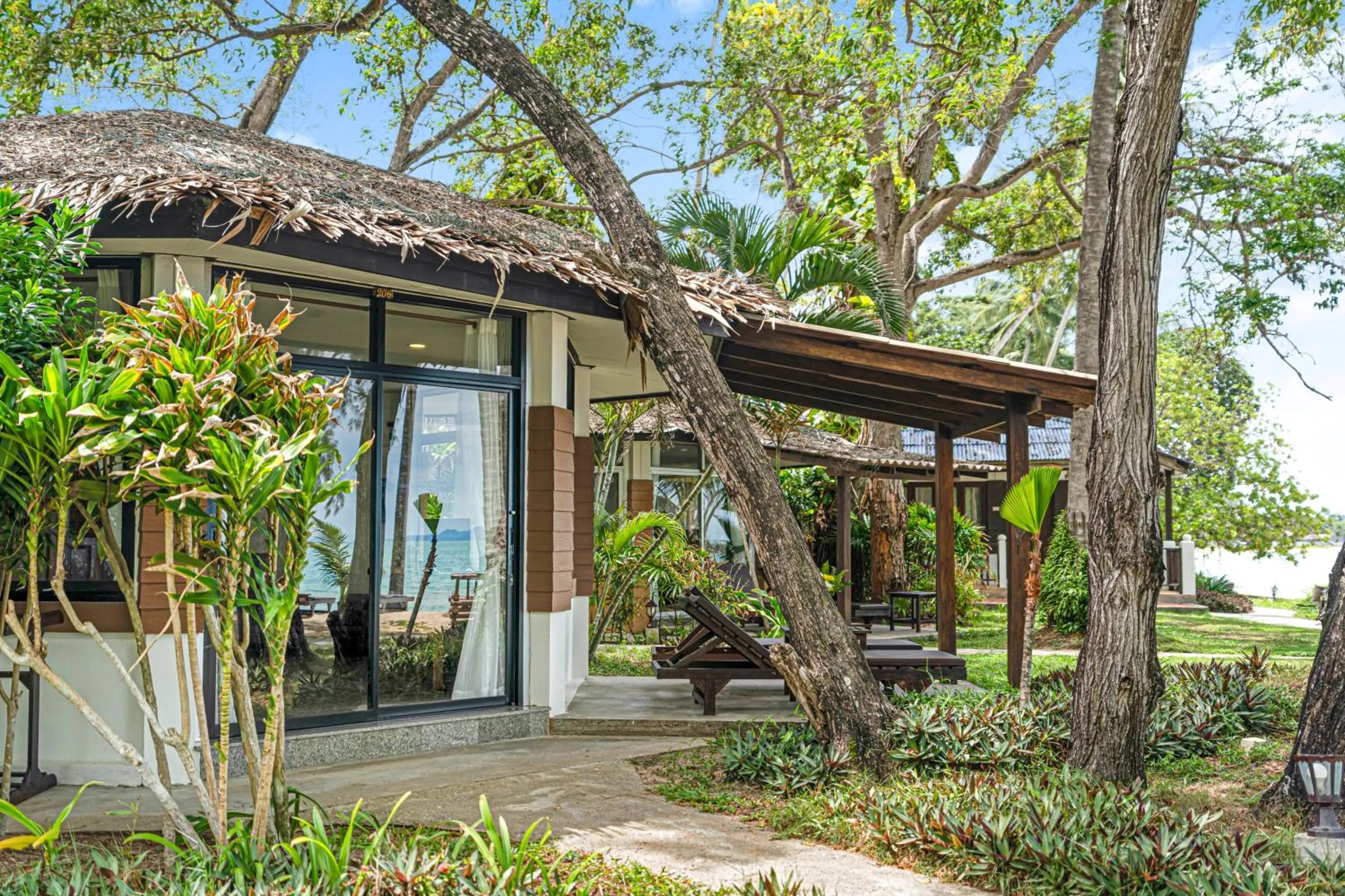 Garden in Anahata Resort