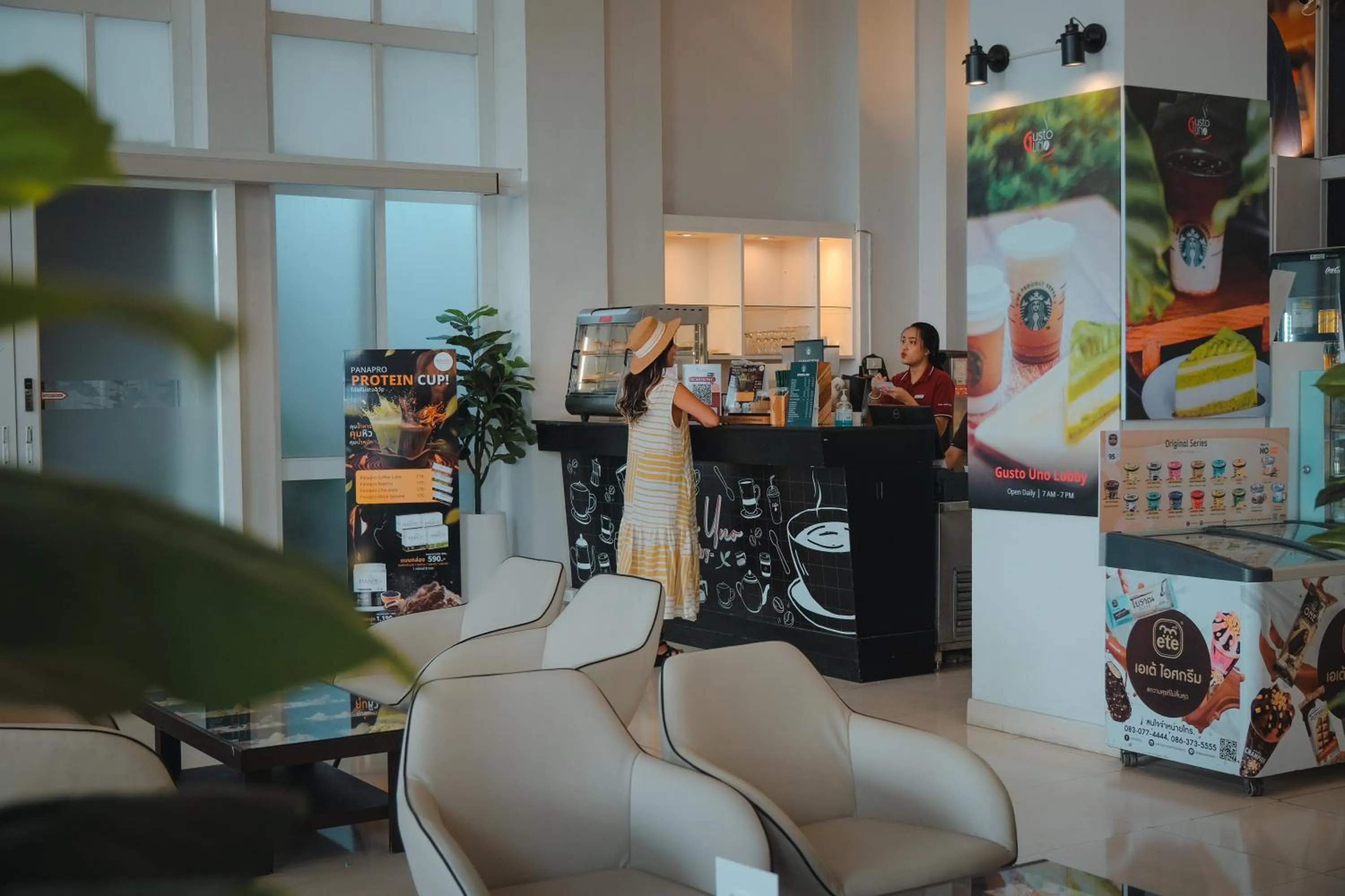 Restaurant/places to eat in D Varee Jomtien Beach, Pattaya