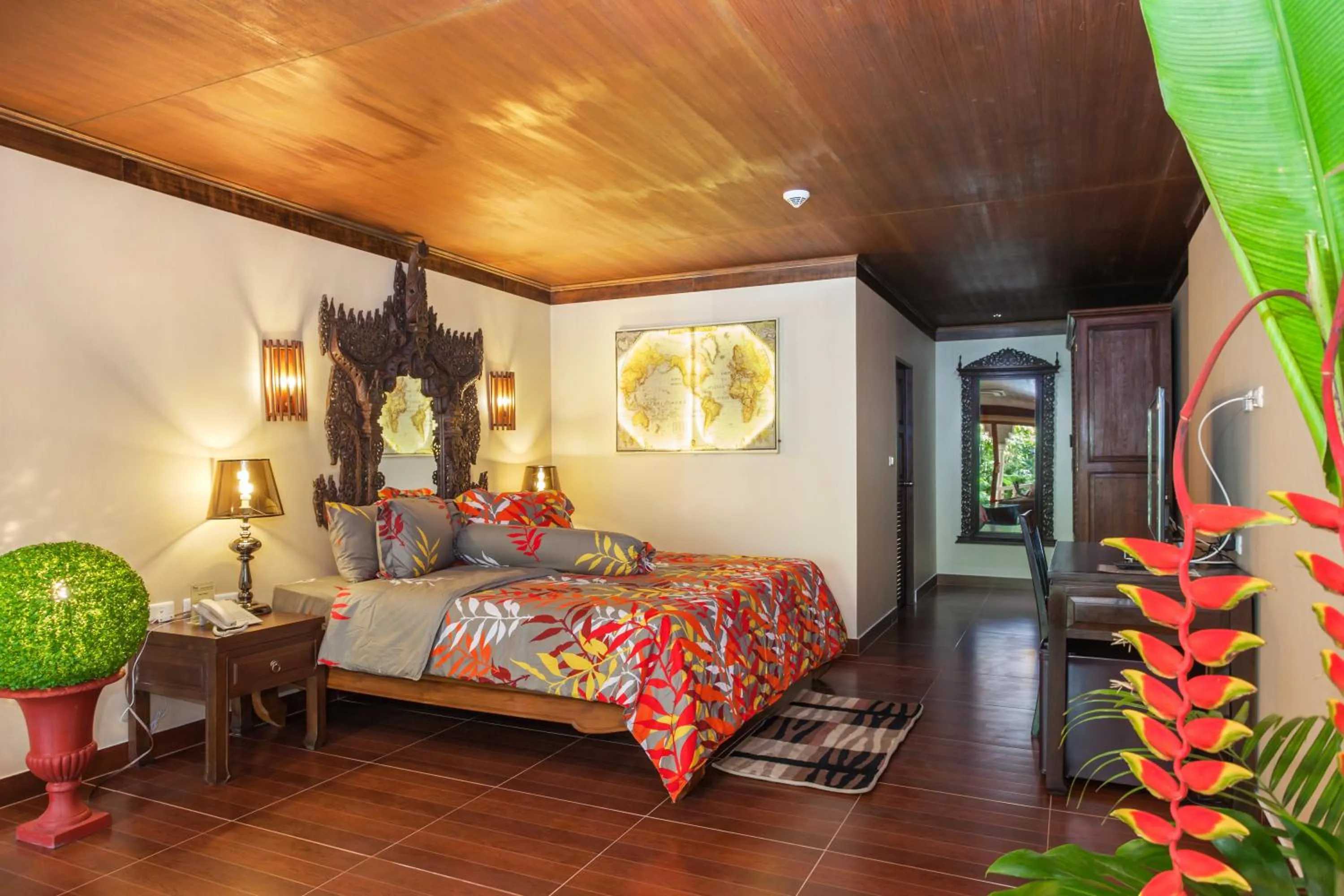 Bedroom, Bed in Tropica Bungalow Beach Hotel