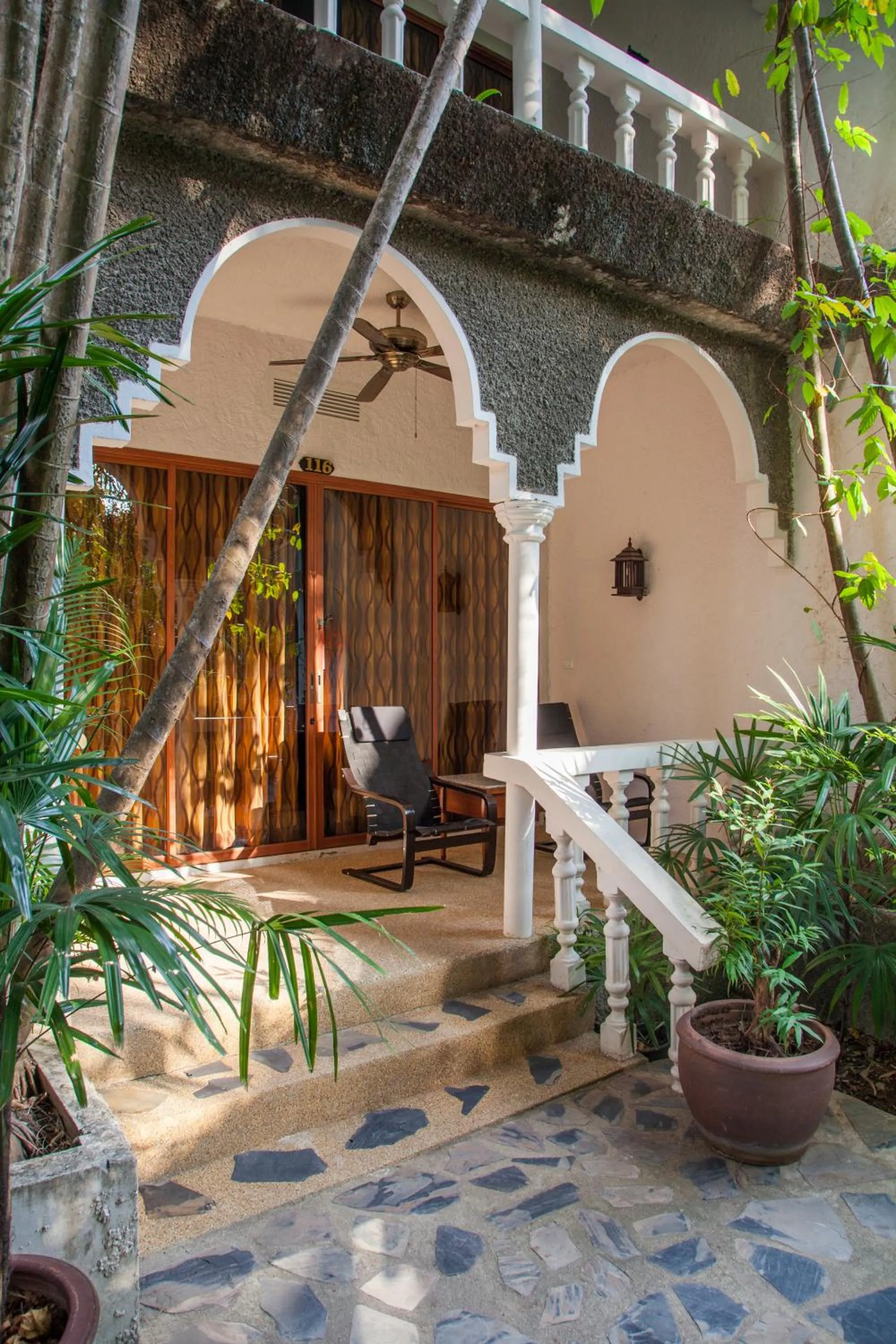 Balcony/Terrace in Tropica Bungalow Beach Hotel