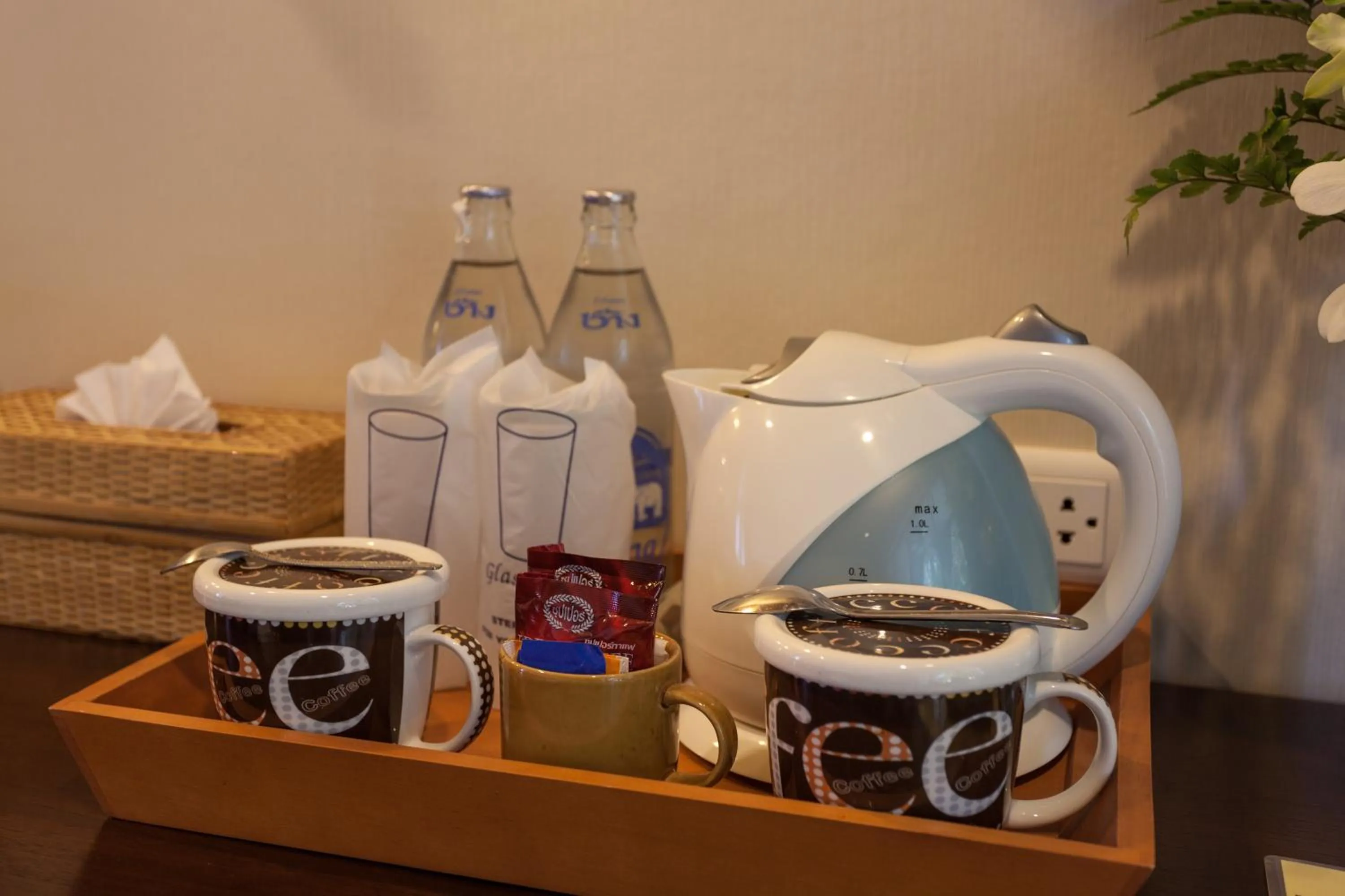 Coffee/tea facilities in Tropica Bungalow Beach Hotel