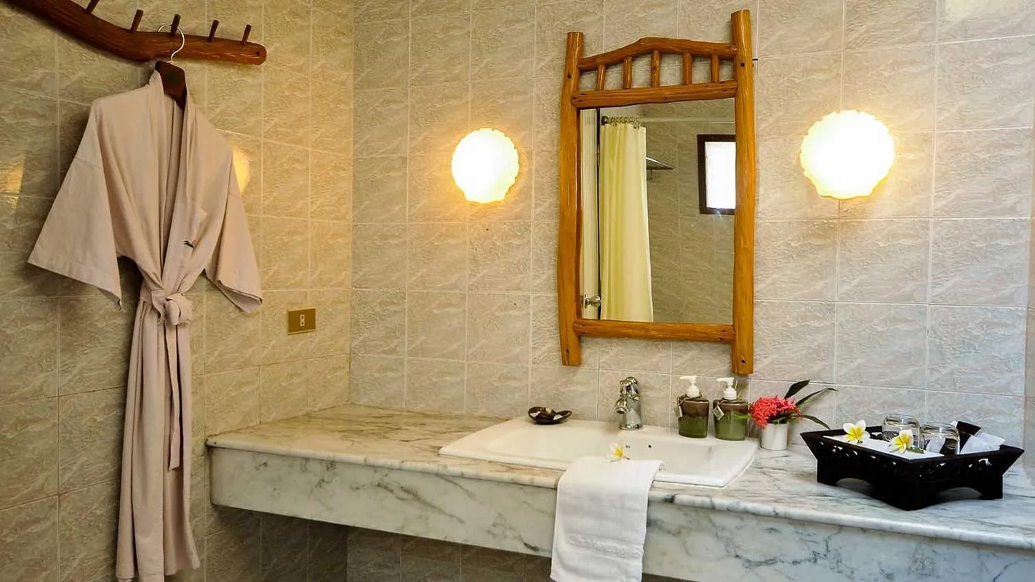 Bathroom in Chawengburi Resort