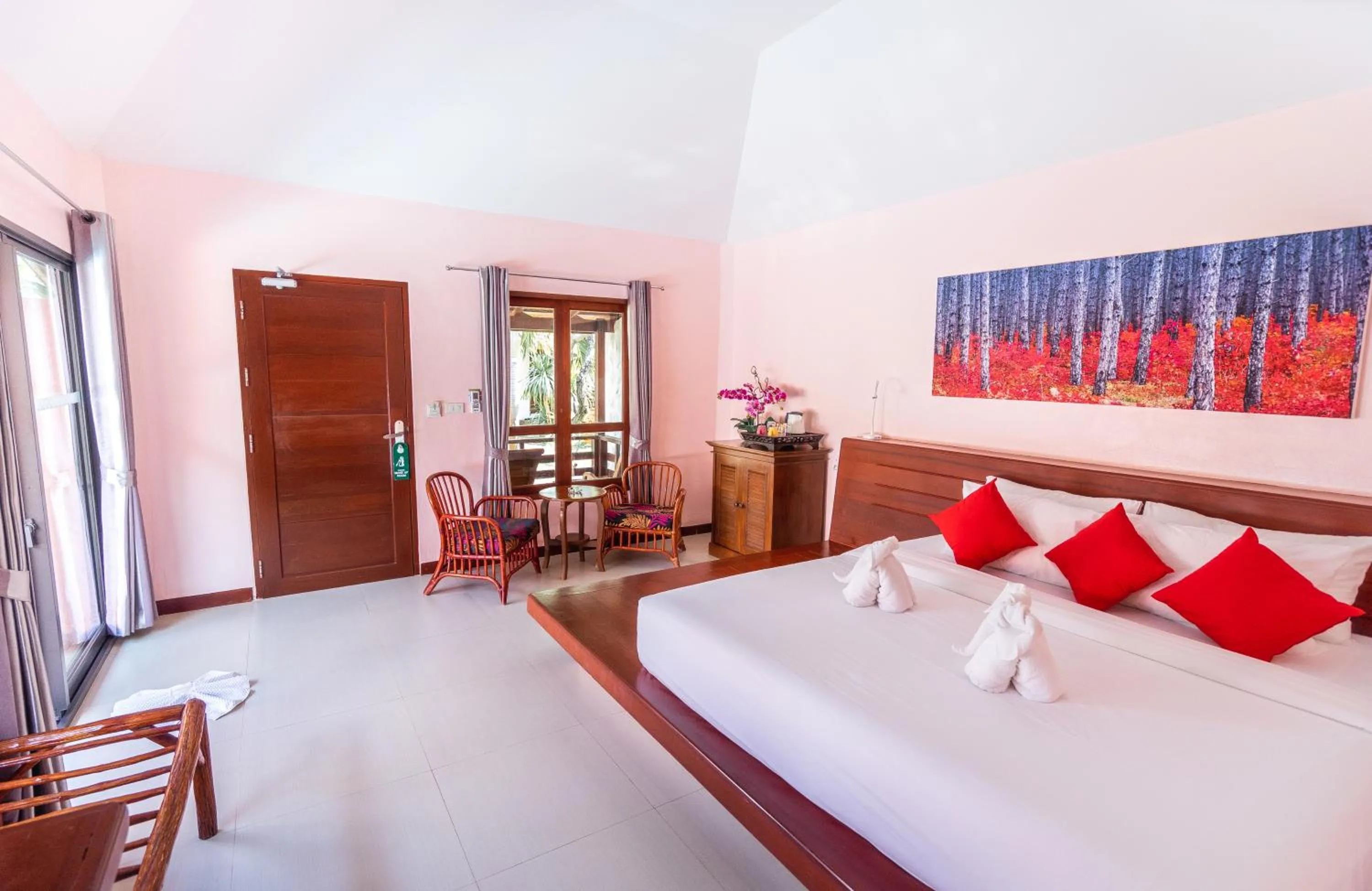 Bed in Chaweng Buri Resort