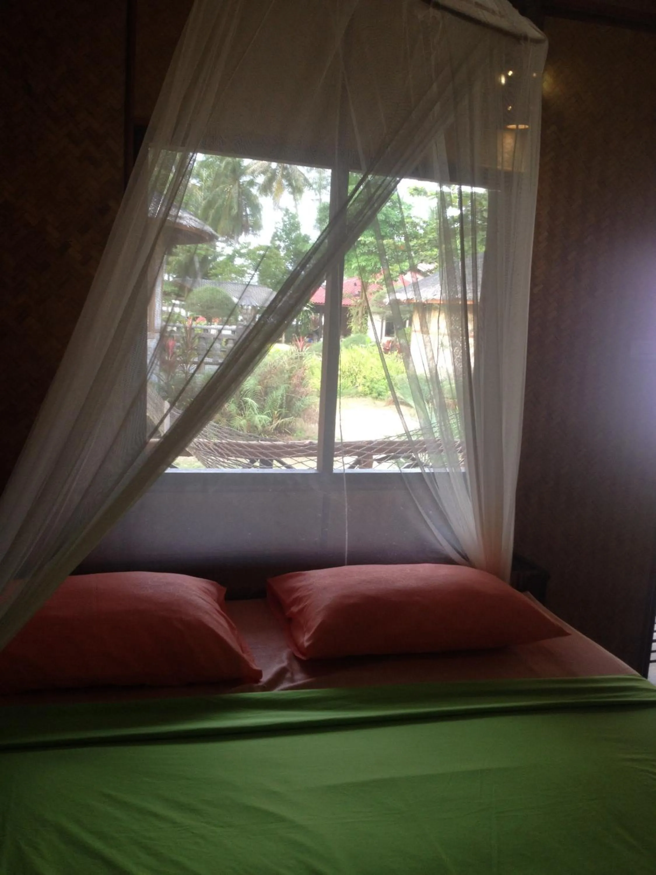 Bed in Malibu Beach Bungalows