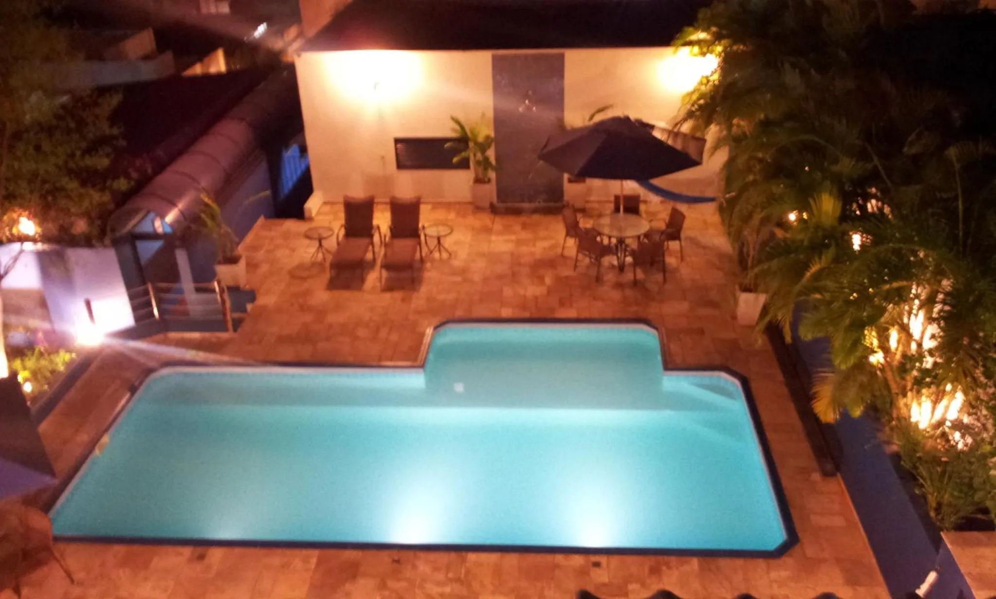 Swimming pool in Landmark Residence - OFICIAL