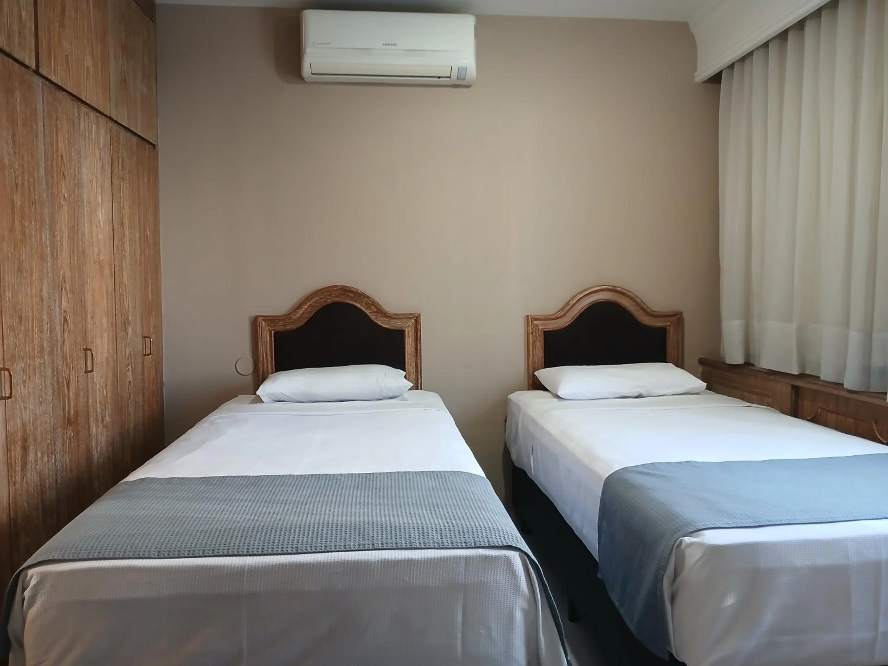 Bed in Landmark Residence - OFICIAL