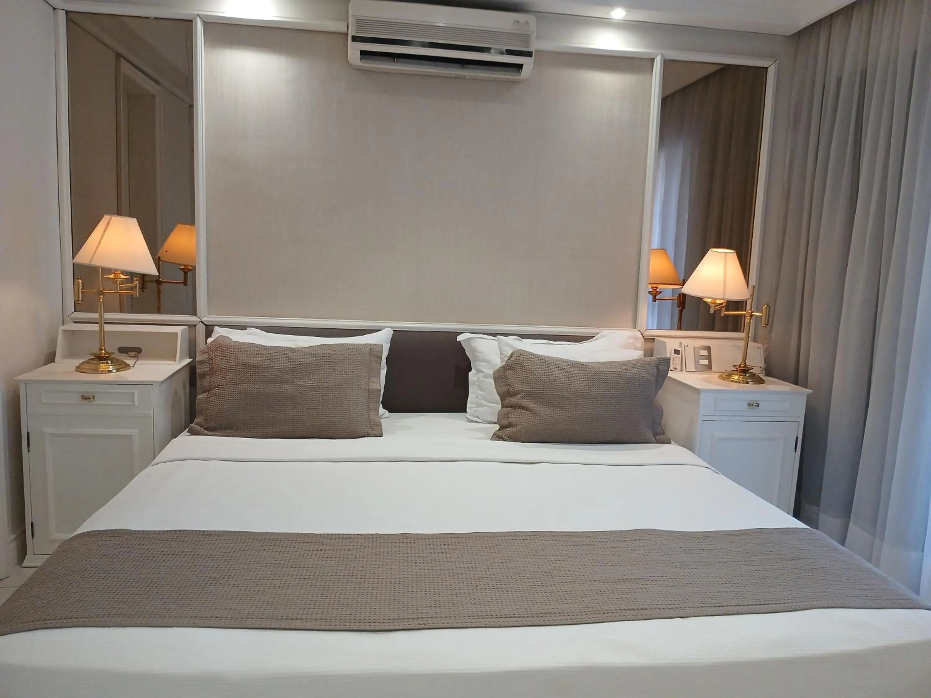 Bed in Landmark Residence - OFICIAL