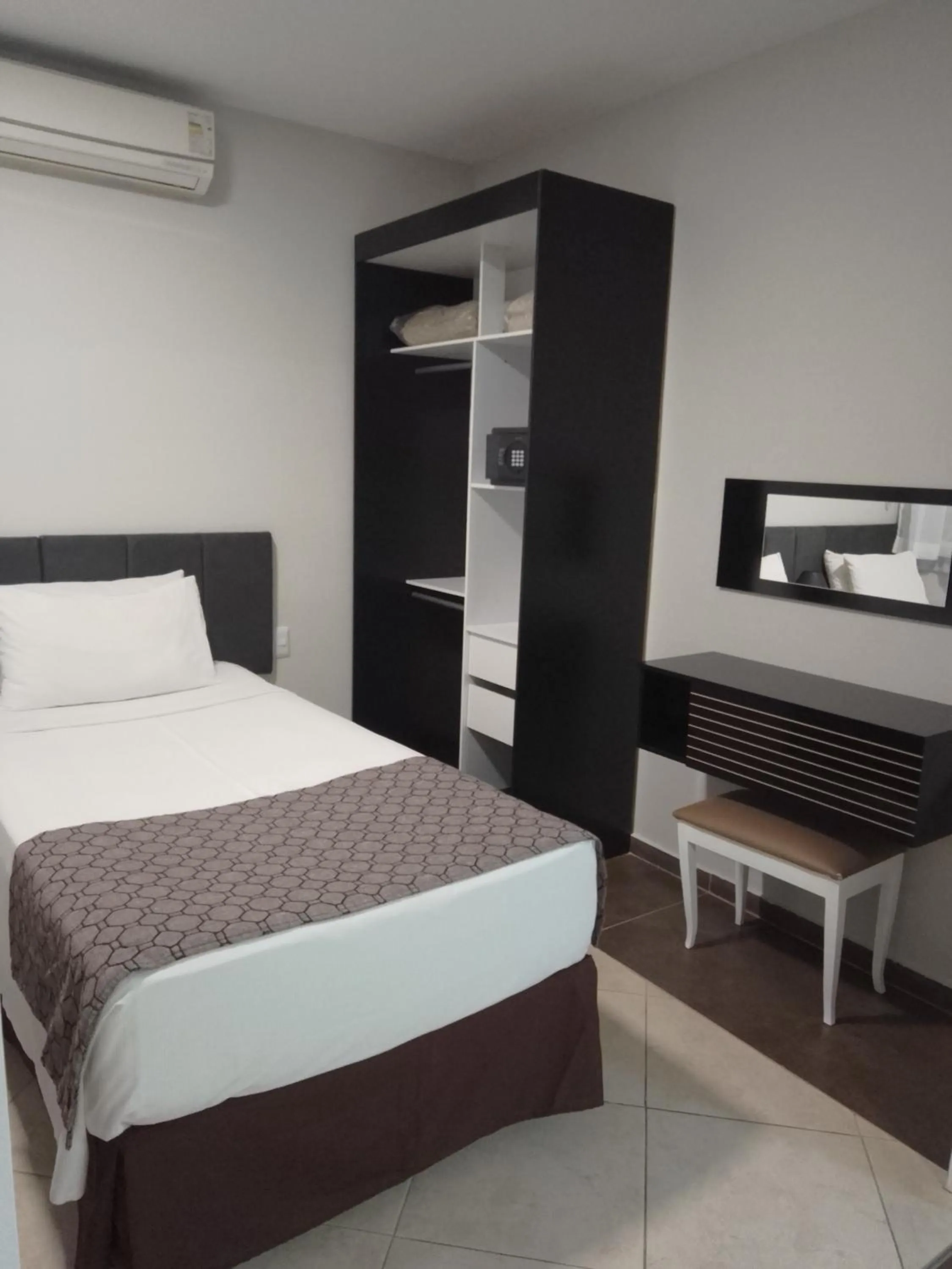 Bedroom, Bed in Landmark Residence - OFICIAL