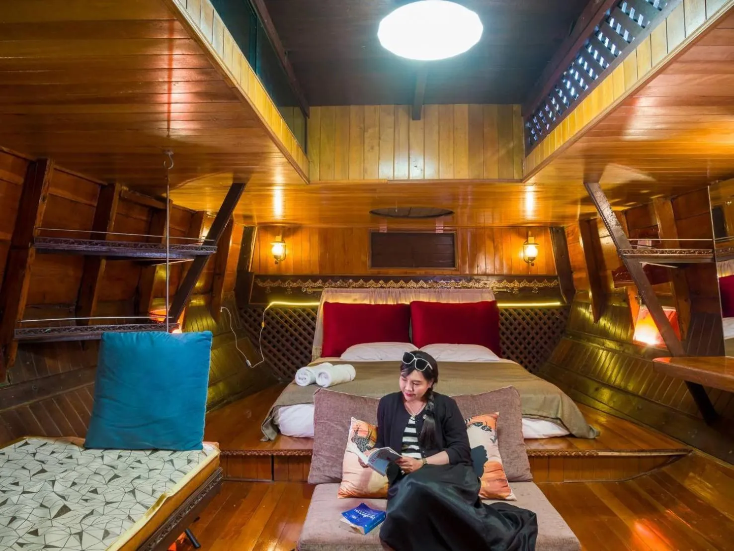 Bedroom in Kaengkrachan Boathouse Paradise Resort