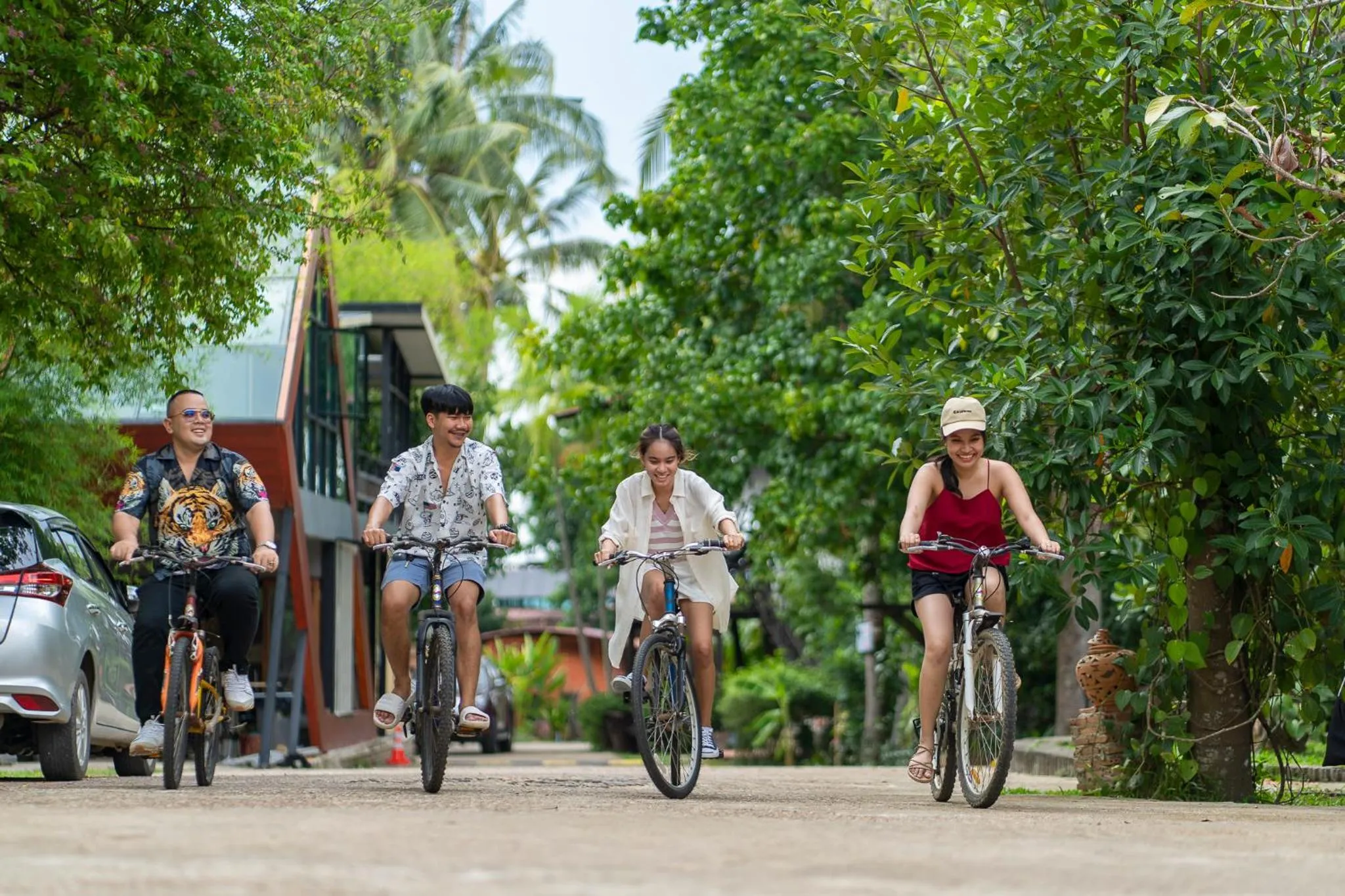Activities in Kaengkrachan Boathouse Paradise Resort