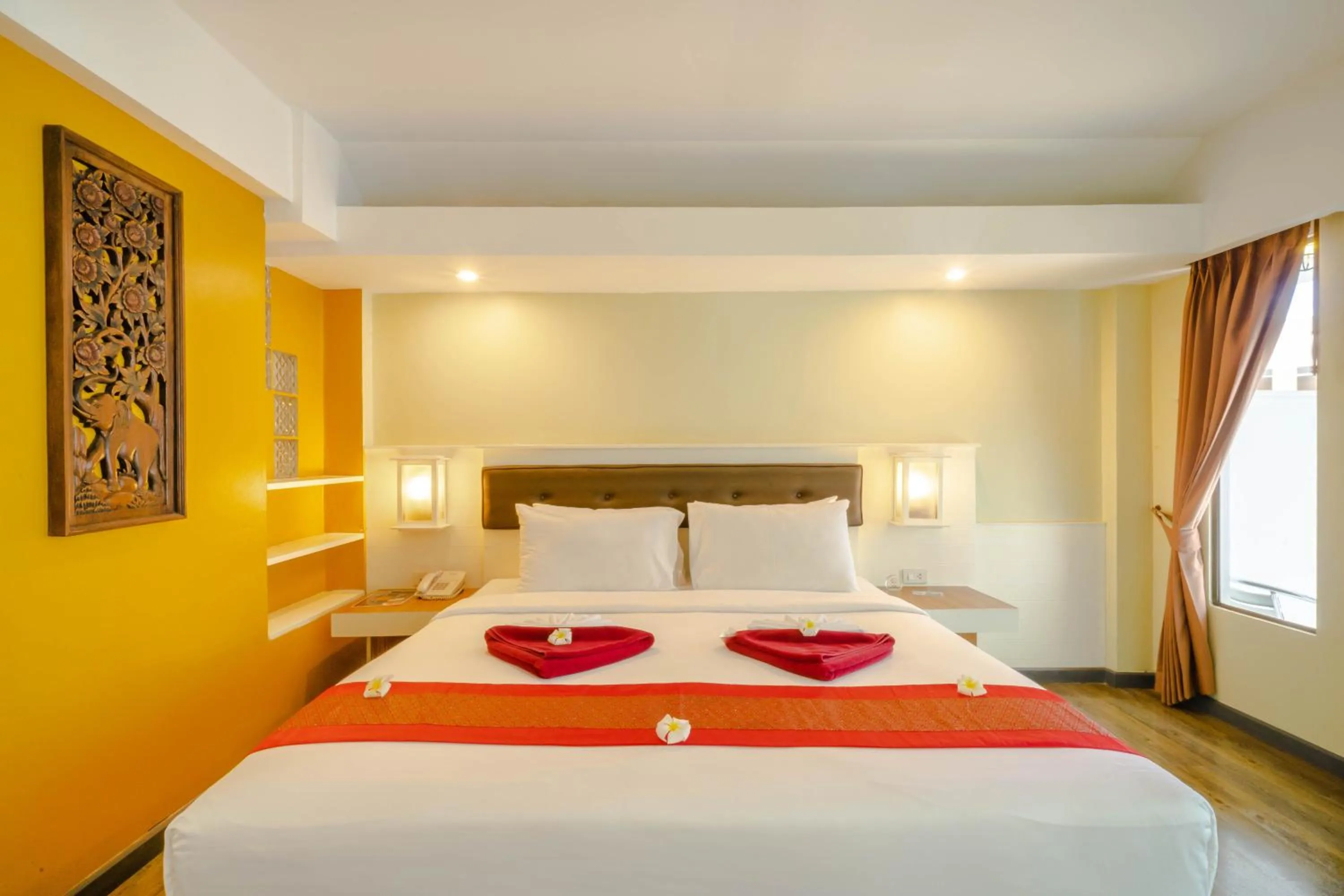 Bed in La Vintage Resort - Patong, Phuket