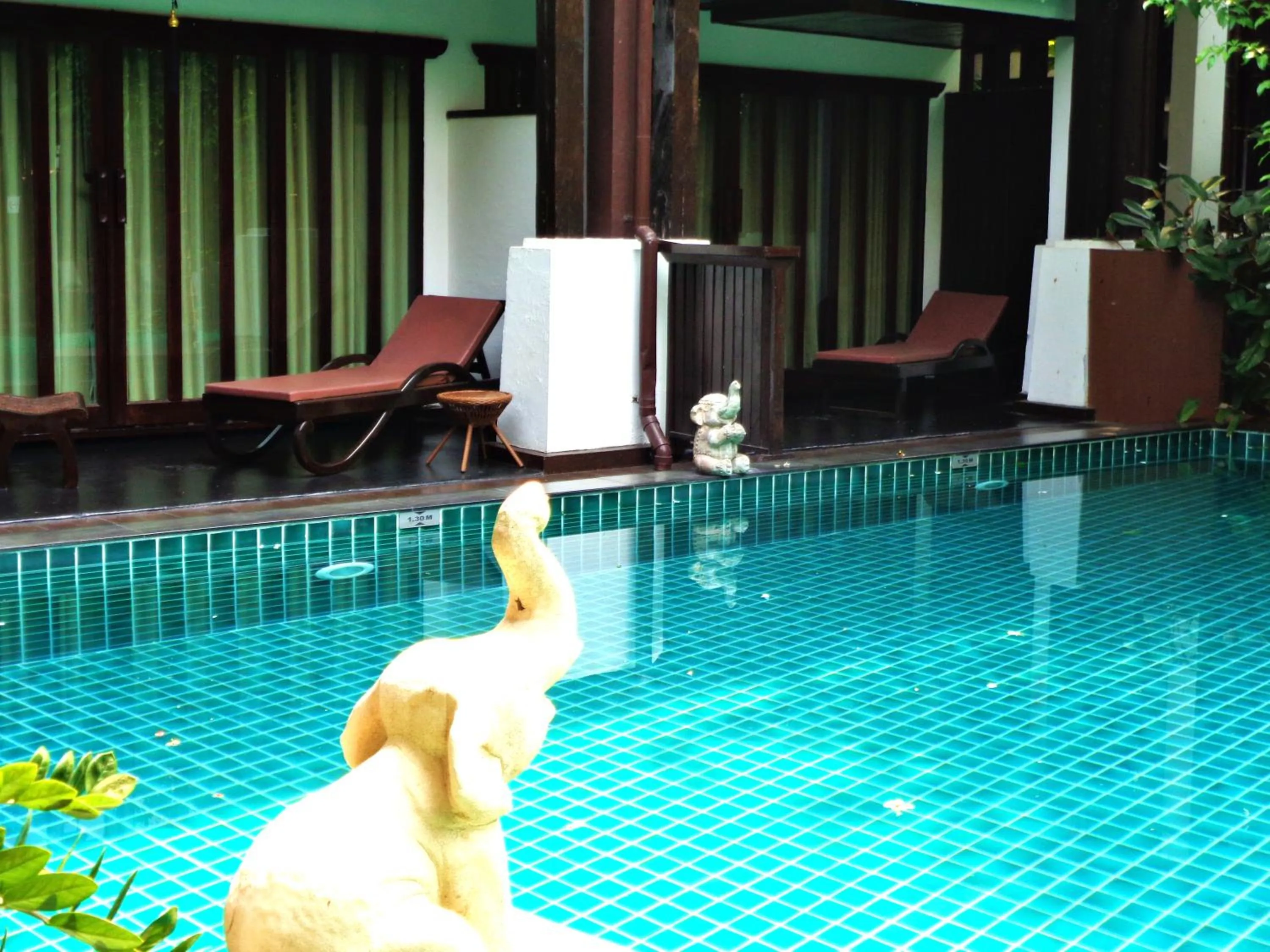Swimming pool in Yantarasri Resort