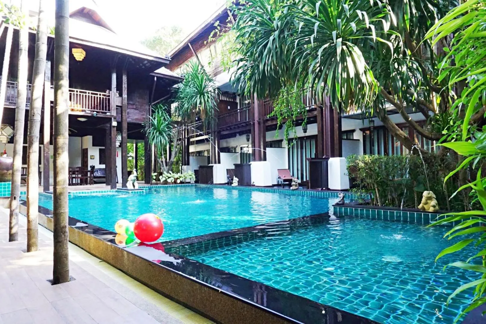 Pool view in Yantarasri Resort