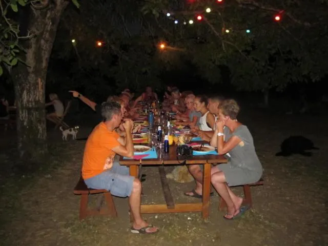 People in Goute la vie